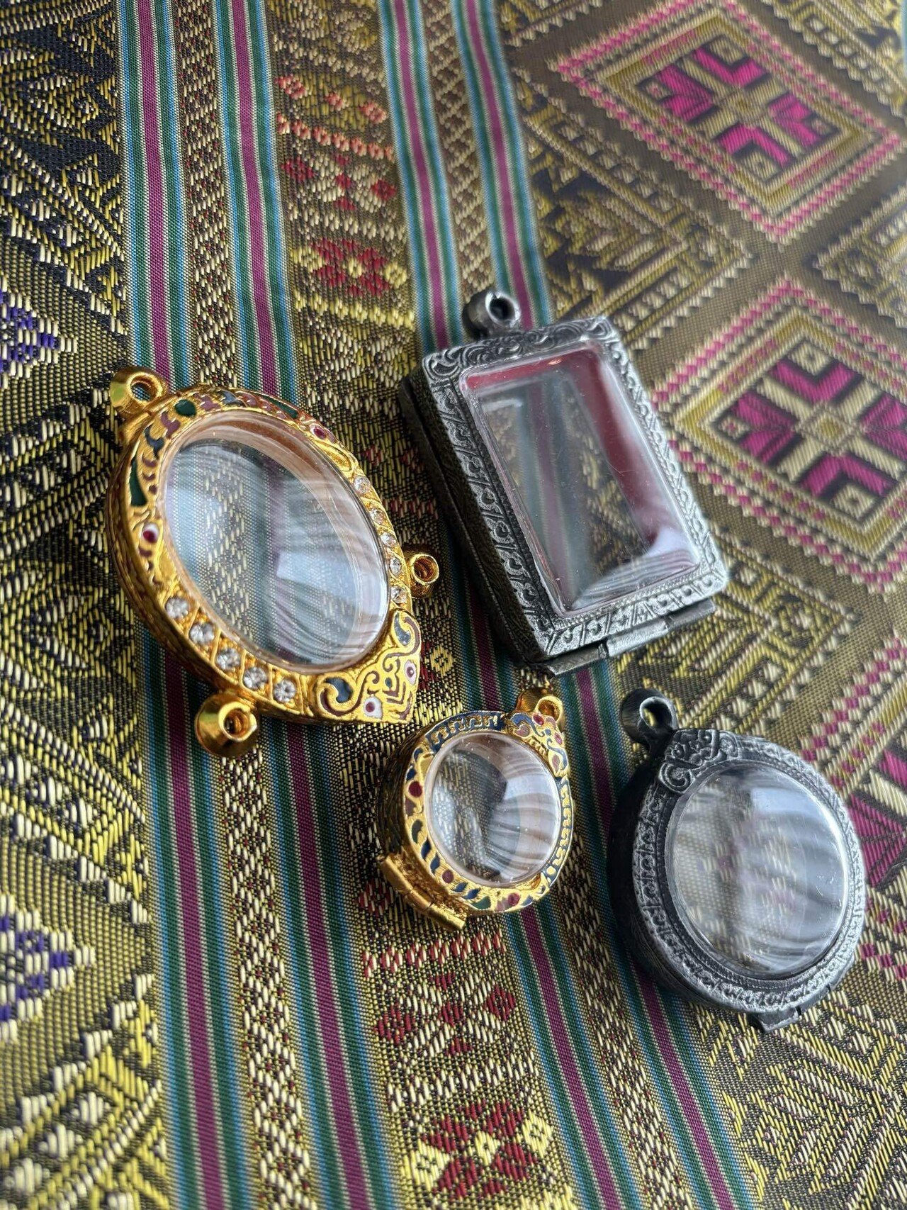 タイの呪物市場に行ってきた。(タープラチャン市場)｜風鷹