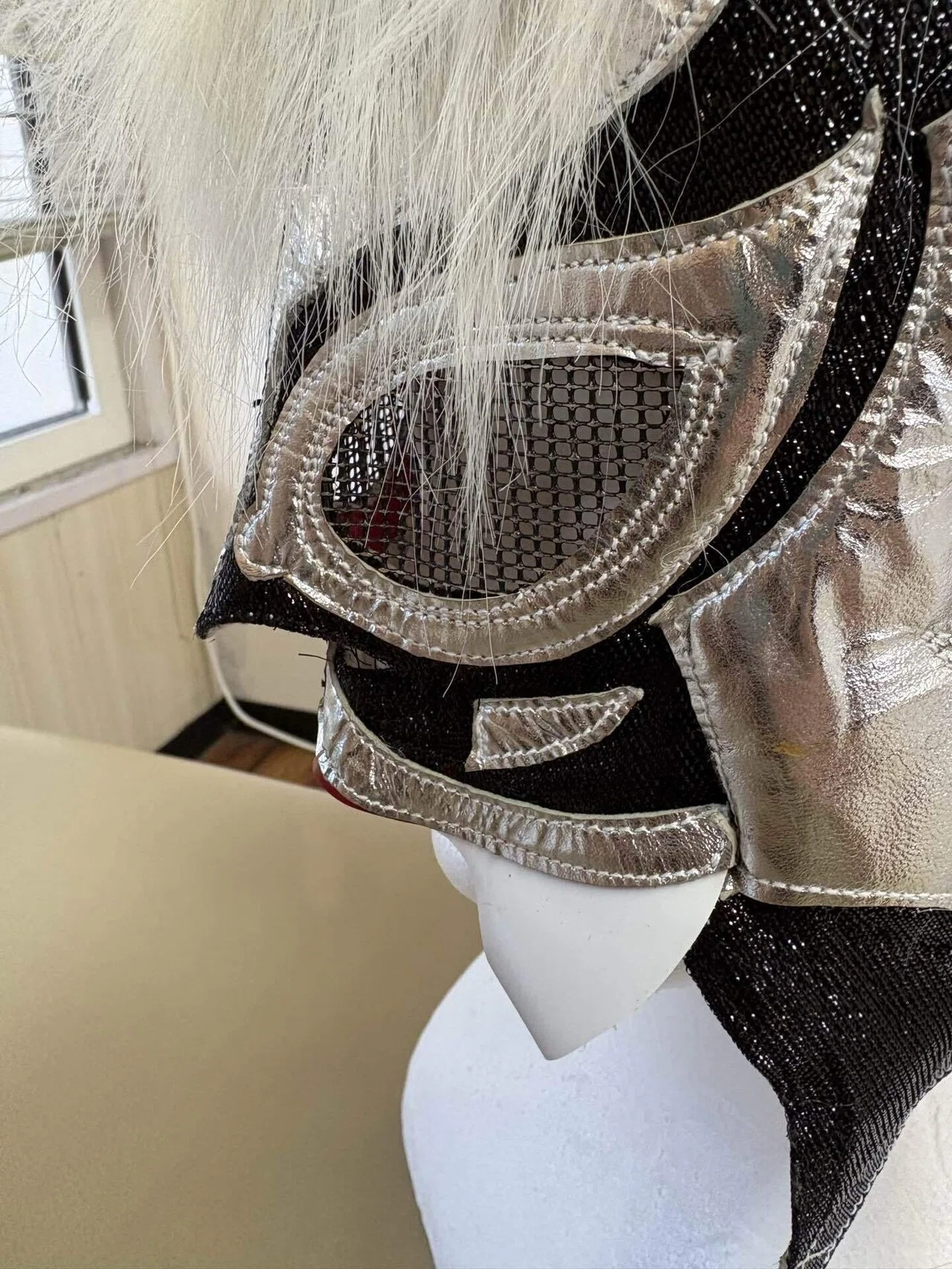 u*5様 獅龍 プロレス試合用マスク 金✖ 銀 ボア付き 指輪が泣いた。獅龍！｜OGAみちのく