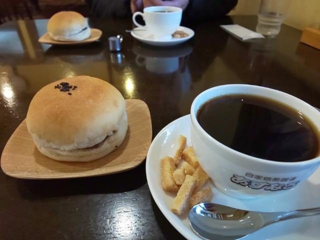今日は車で飛騨市神岡町へ。
高山でも知らない人はいないという老舗カフェの自家焙煎珈琲あすなろ』さんに行ってきました。
ここ、私は初めてです🔰