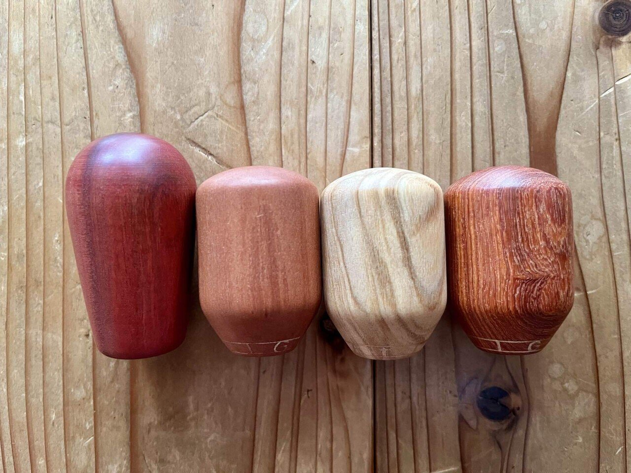 アケコンのパーツ、木製レバートップを亜麻仁油に漬け込む 086｜774