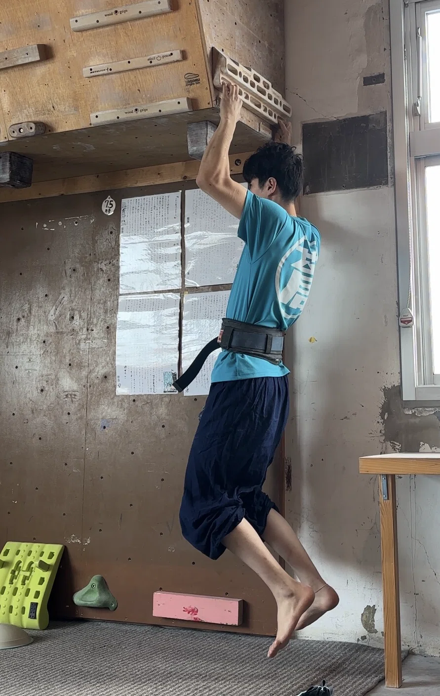 フィンガーボードトレーニング】クライミングの保持力トレーニング 