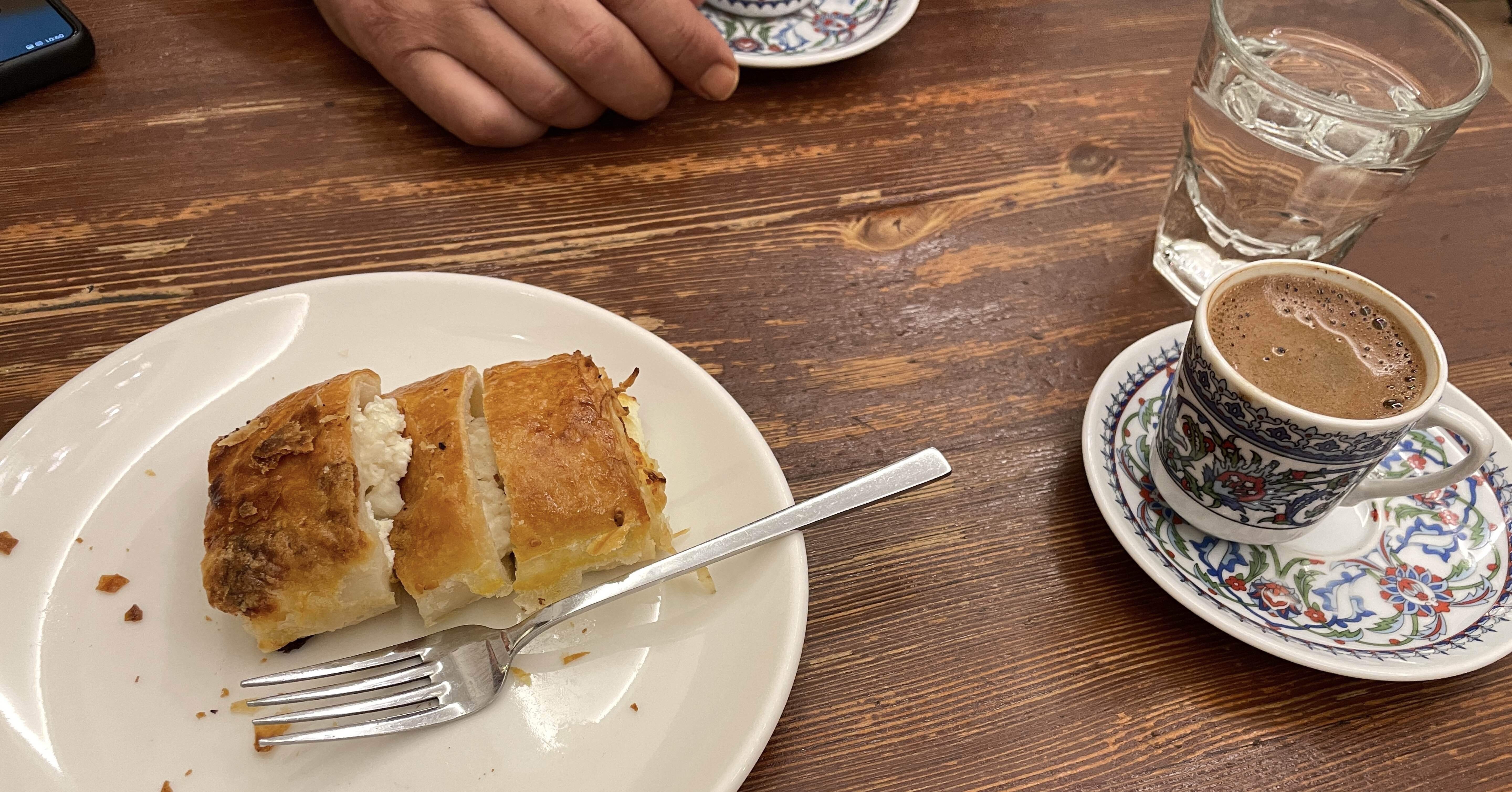 トルコで買ってきました。ほとんど使っていませんので、状態は良いと