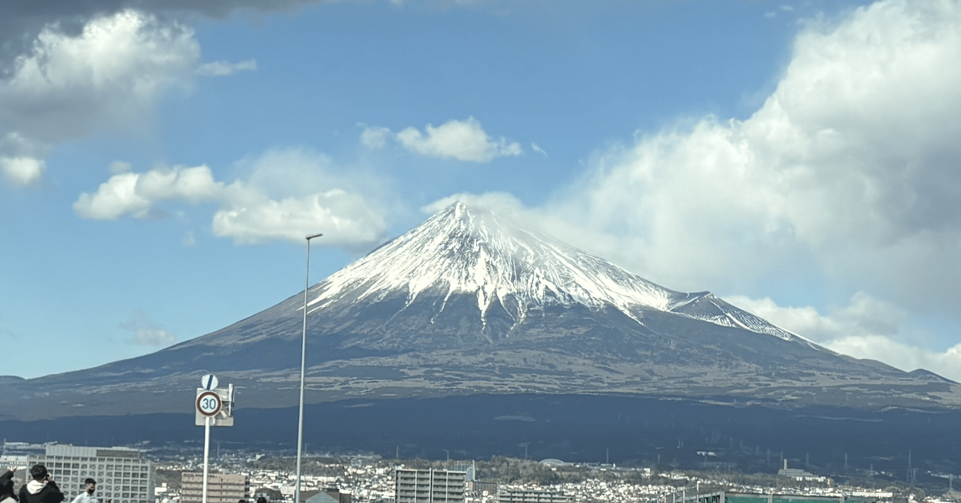 富士山のギザギザ模様、あれ“雪”が彫ったって知ってた？」“Did