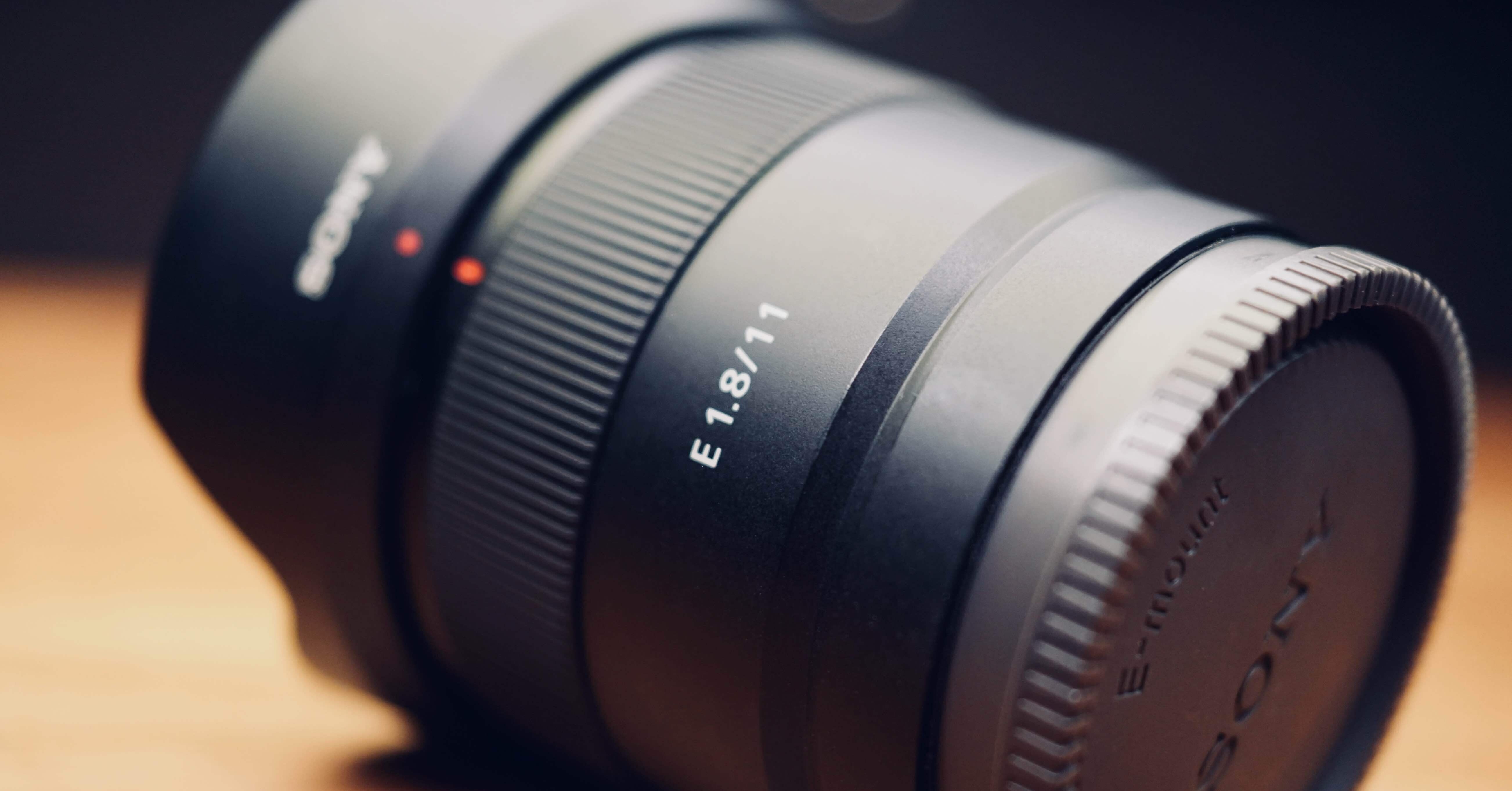 SONY E 11mm F1.8 | 使い手を選ぶ超広角格安レンズ｜KashiKoro