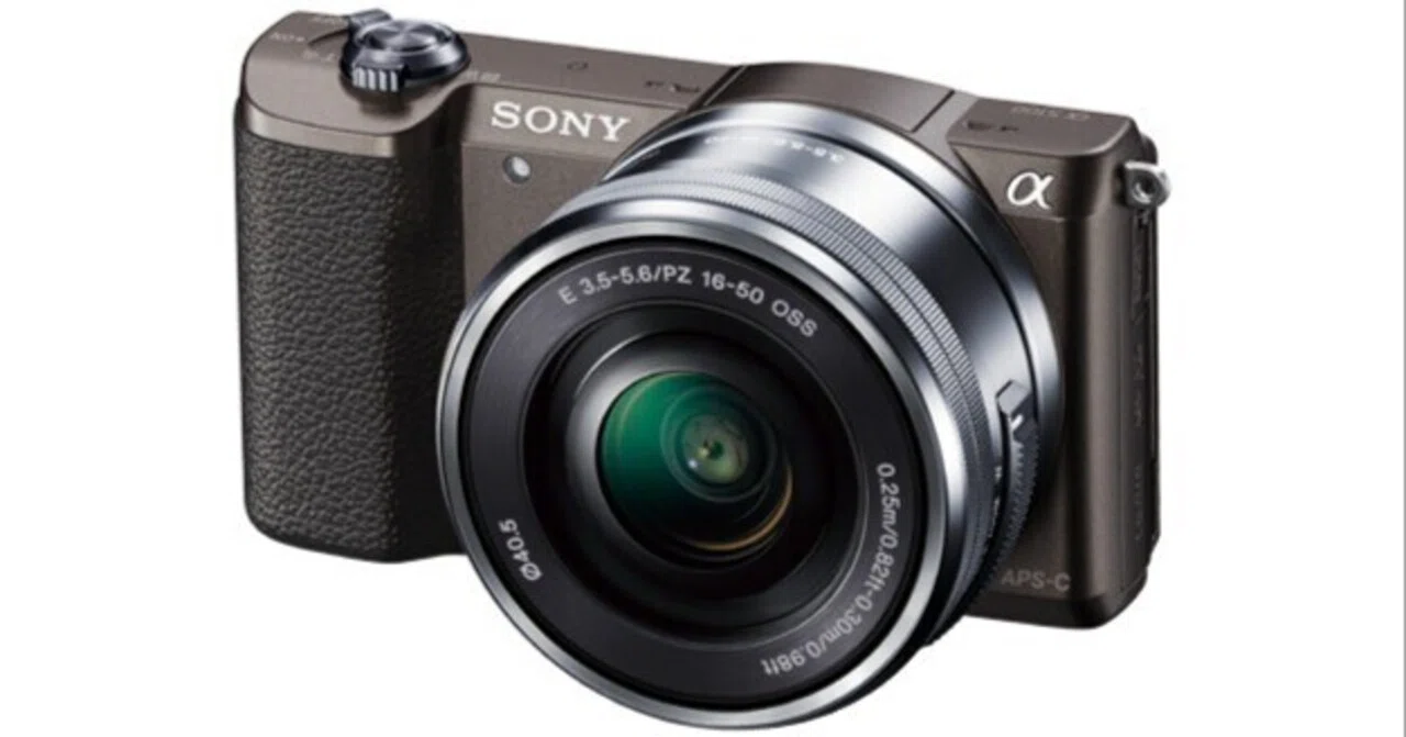 SONYさん、今の時代にα5000シリーズの新型出しませんか？願わくば