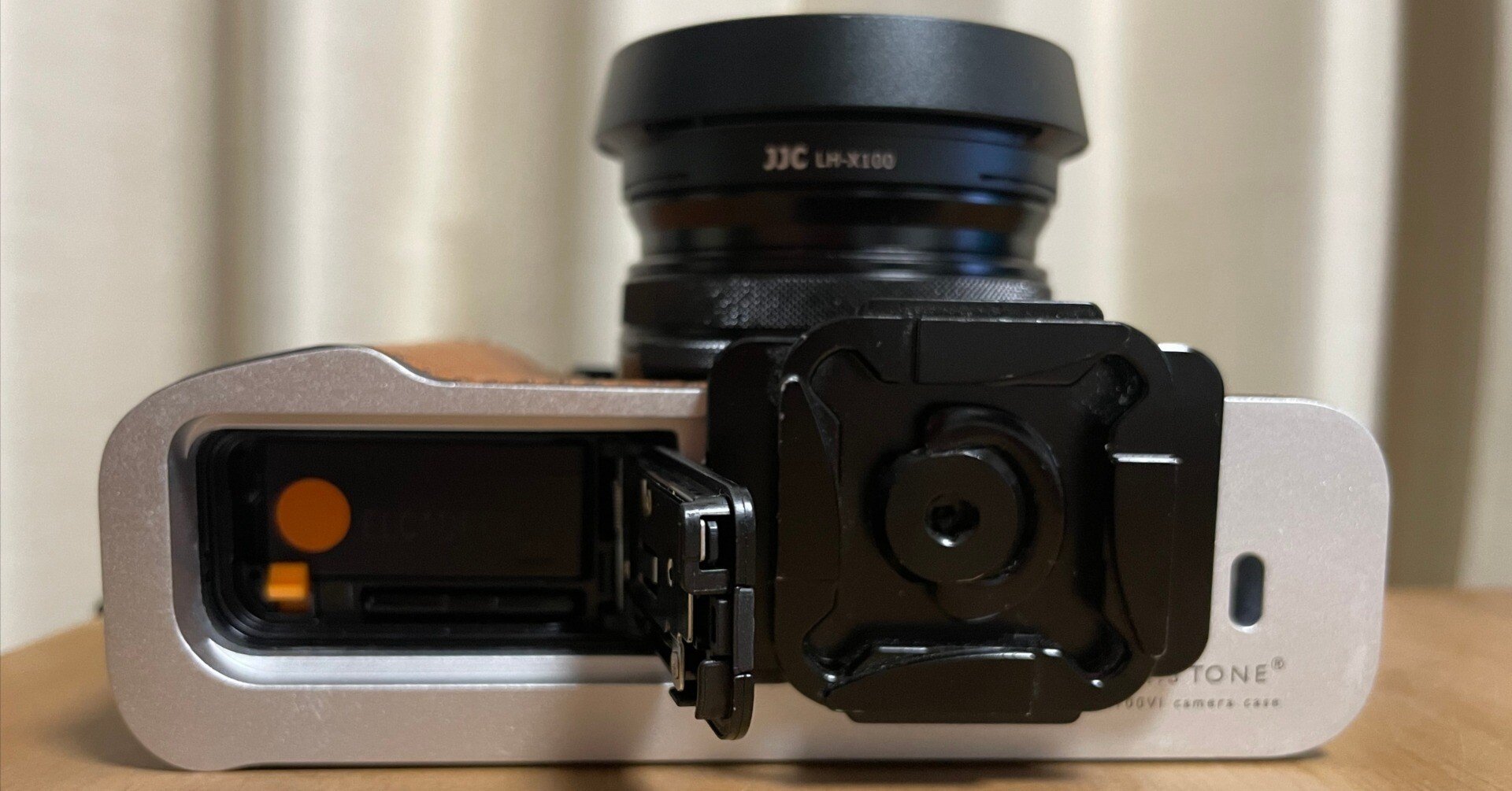 JVC GC-JY40 HDビデオカメラ本体+ケース+三脚 JVC GC-JY40 HDビデオ