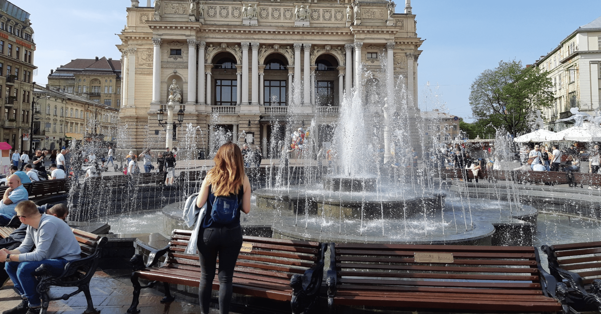 夢占い】噴水の夢の意味とは？パターン別・行動別で徹底解説｜【夢占い師】 夢幻