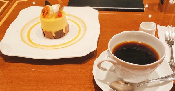 カフェ・ジェネレーションTOKYO カフェ・ジェネレーション TOKYO | Flying Books