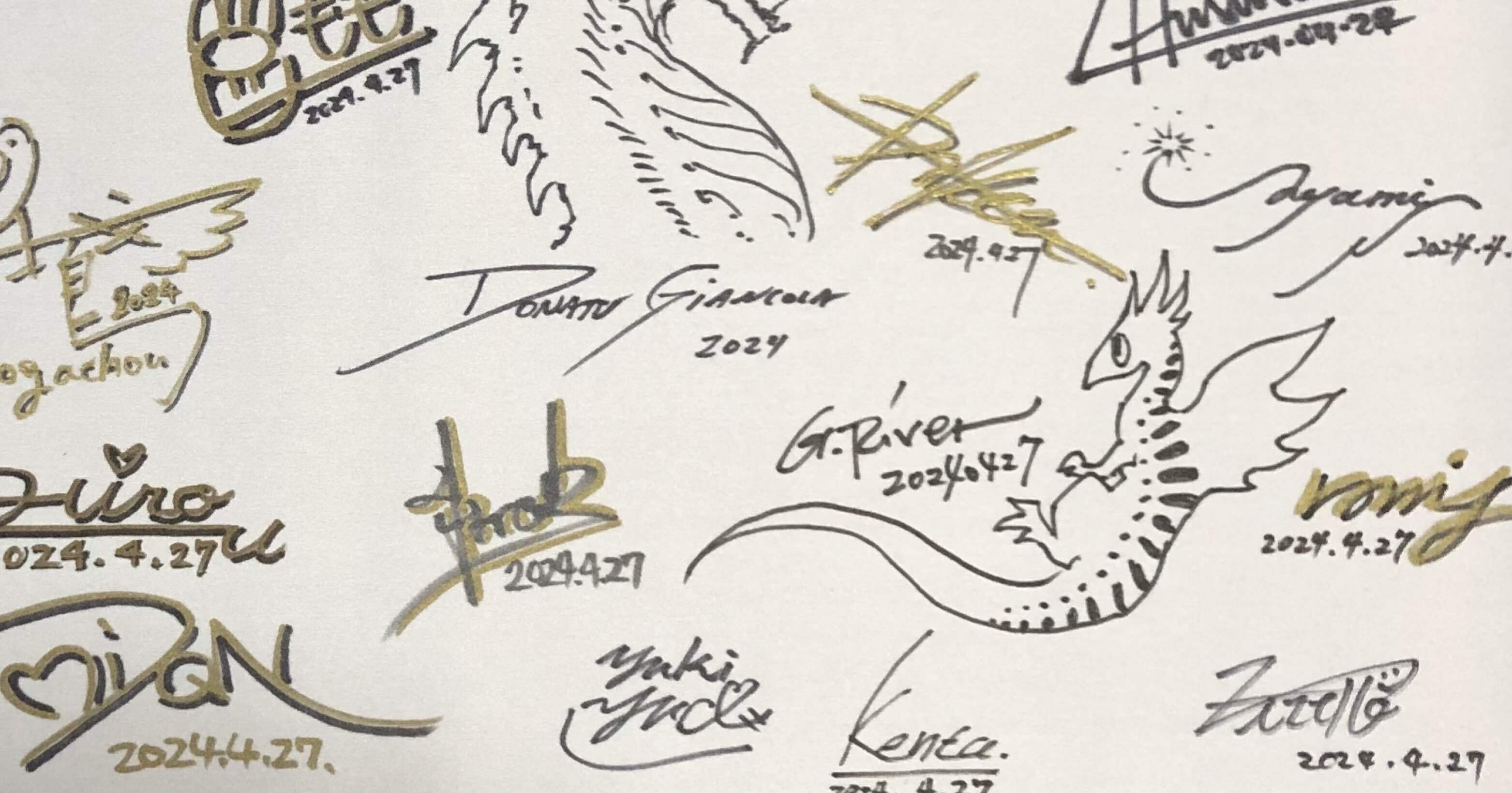 プレイマットにサインを集めた話｜イツキ