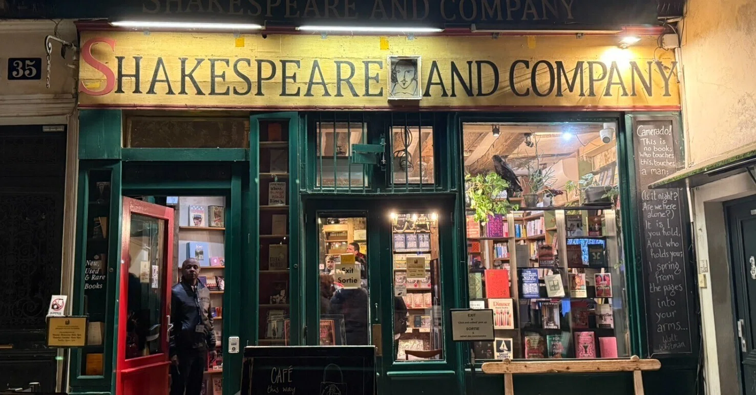 パリ書店紹介】パリを旅行しながら、少しだけ書店めぐり|Cymbal パリ書店紹介】パリを旅行しながら、少しだけ書店めぐり|Cymbal