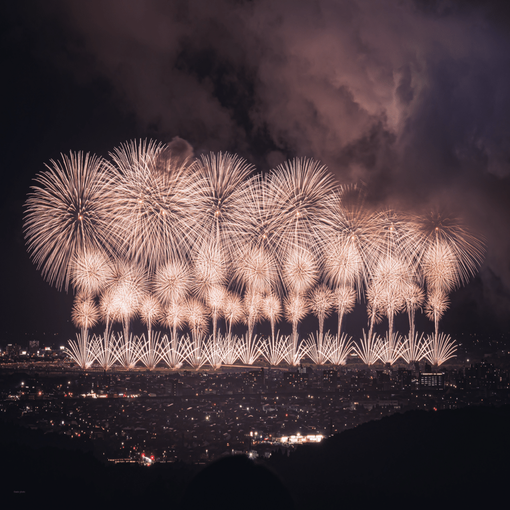 実際に現地に行って体感した、2025年長岡花火のリアル｜sato｜旅