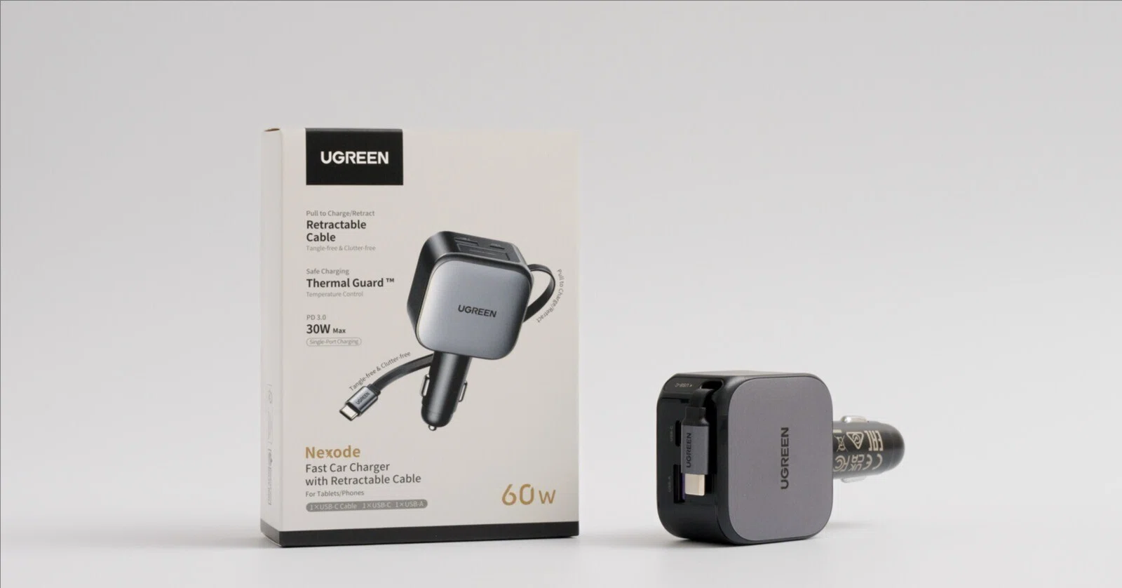 巻き取り式の充電ケーブルで車内がすっきり！UGREENのUSB