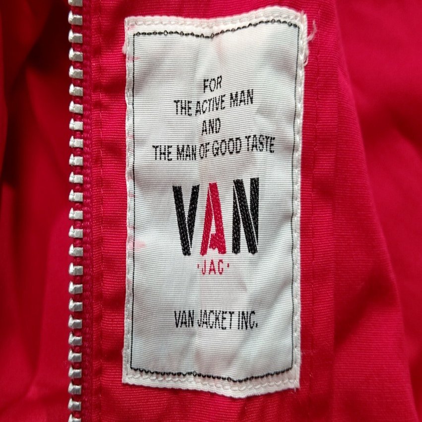 VAN・JACの🔴真っ赤なスイングトップをレスキューした