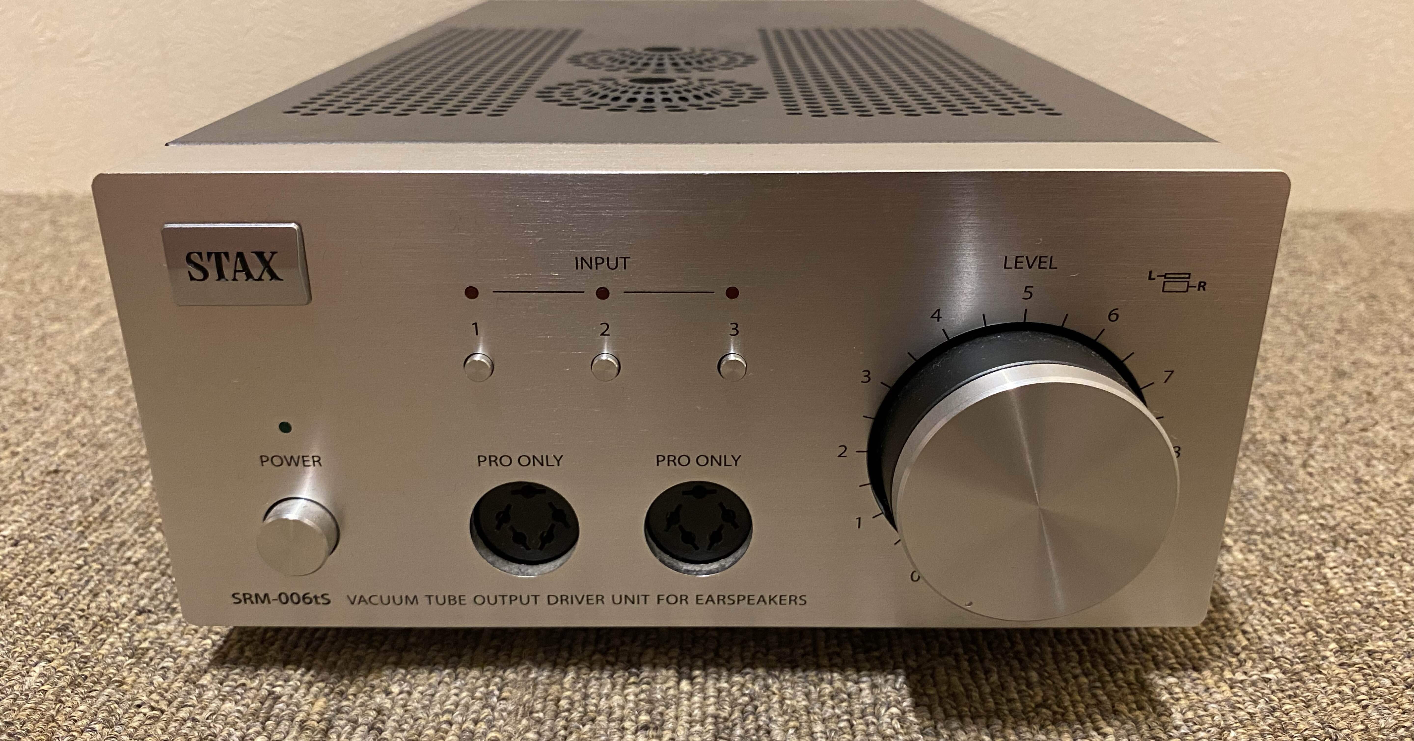 STAXらしい細長いデザインの真空管アンプ！ STAXのドライバーSRM-006tS