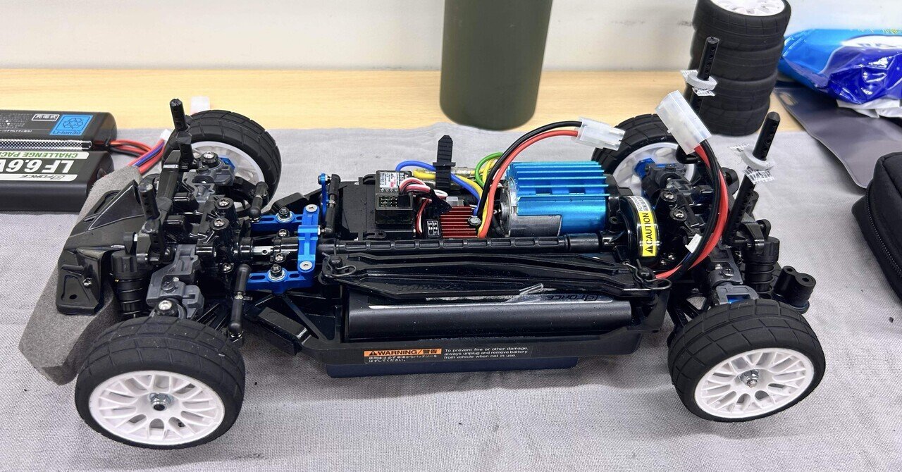 RCカーTT-02セッティング奮闘記：AIとの対話でハイサイドを乗り越えろ