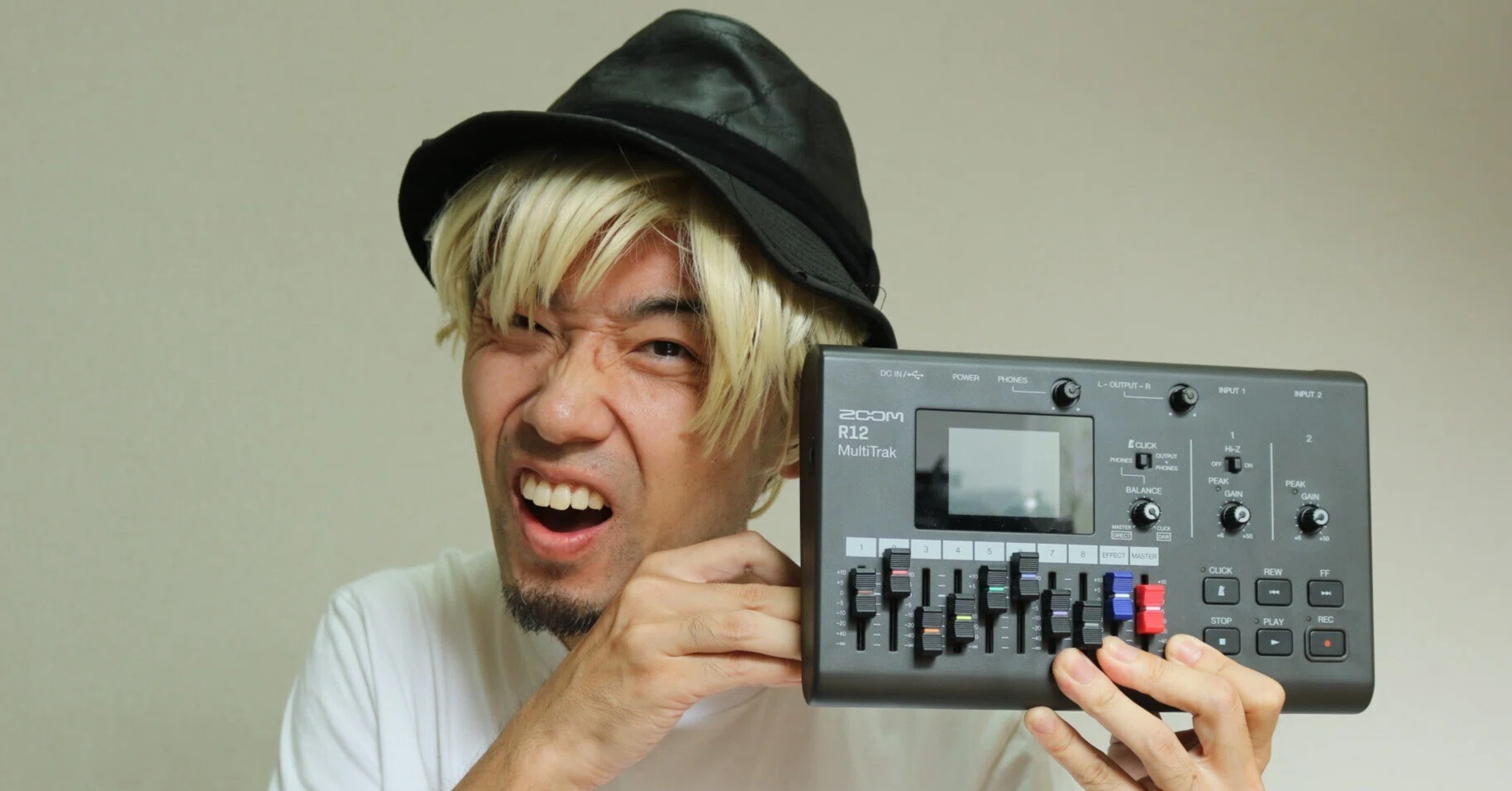 同期音源でライブを検討している方におすすめ機材（Zoom R12