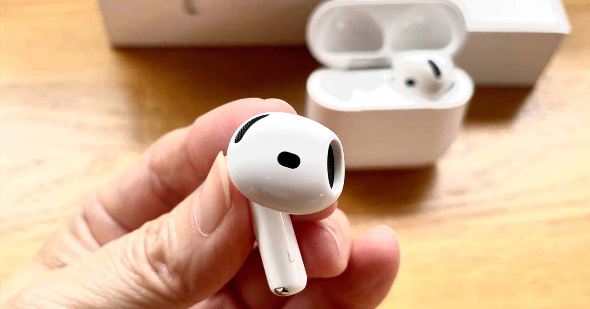 AirPods 4 の使い心地｜アユミ＠絵描き