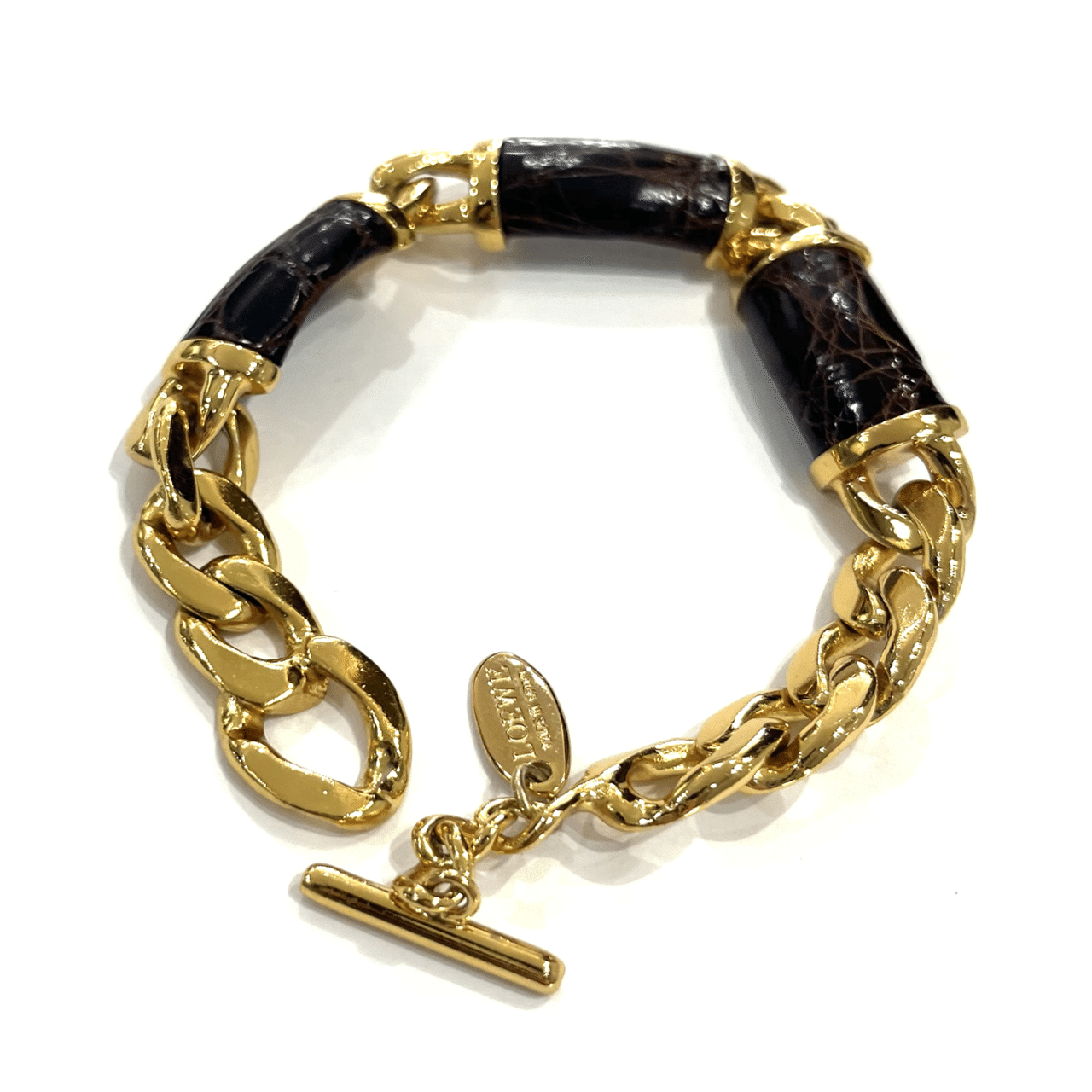 1万円台から多数！LOEWEヴィンテージアクセサリーで魅せる大人の装い