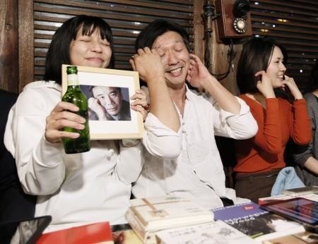 ノーベル賞を獲る春樹を見るために毎年僕らは集まるのです 砂場四時子 Note