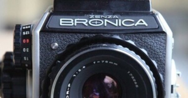 ソン　bronica s2 カメラアーカイブ：中判カメラ ゼンザブロニカ S2：大村 祐里子