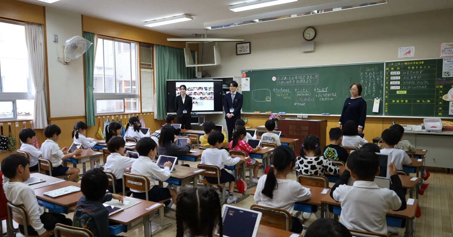GIGAびらき IN 柳津小学校！！｜岐阜聖徳学園大学 WEBマガジン「WEB