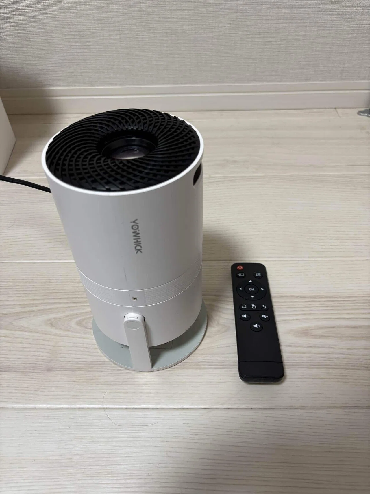 実機レビュー】YOWHICKホームプロジェクターを使ってみた｜コスパ最強