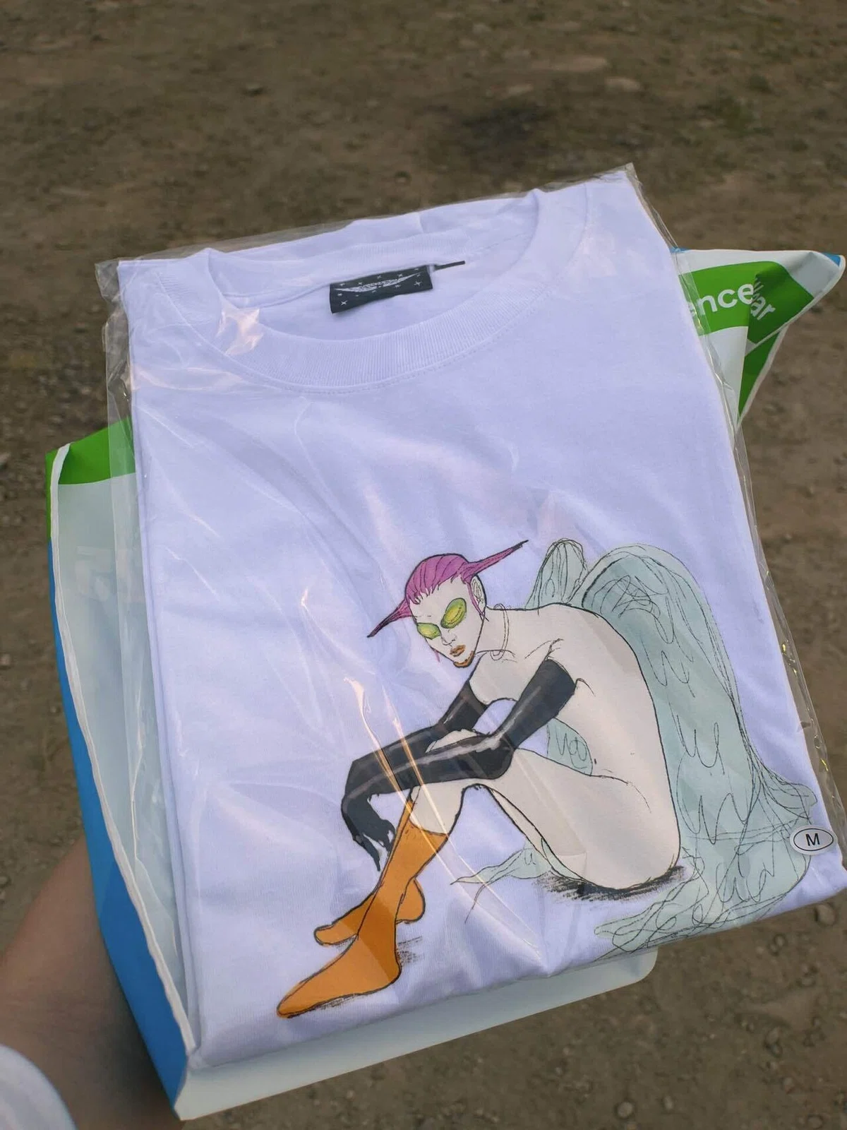 勢喜遊のTシャツの写真