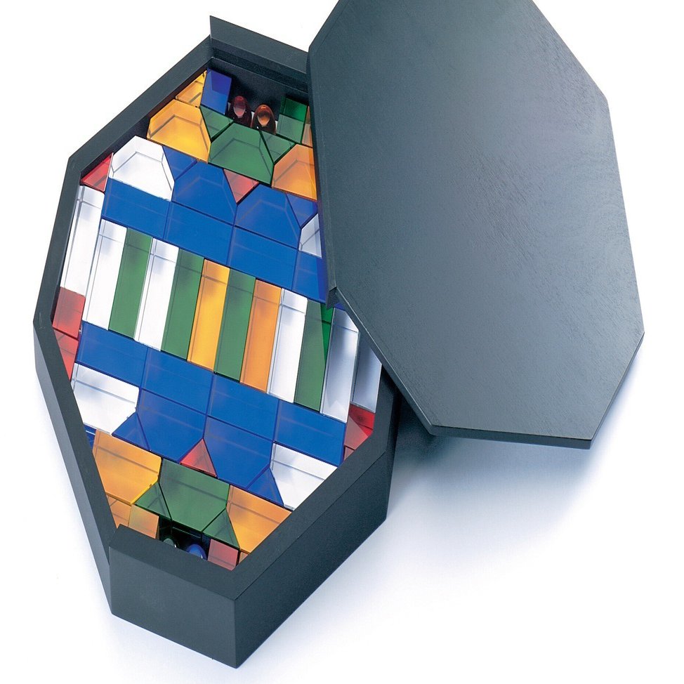 光と色のガラスの積み木―建築家タウトの夢のかけら｜きりん