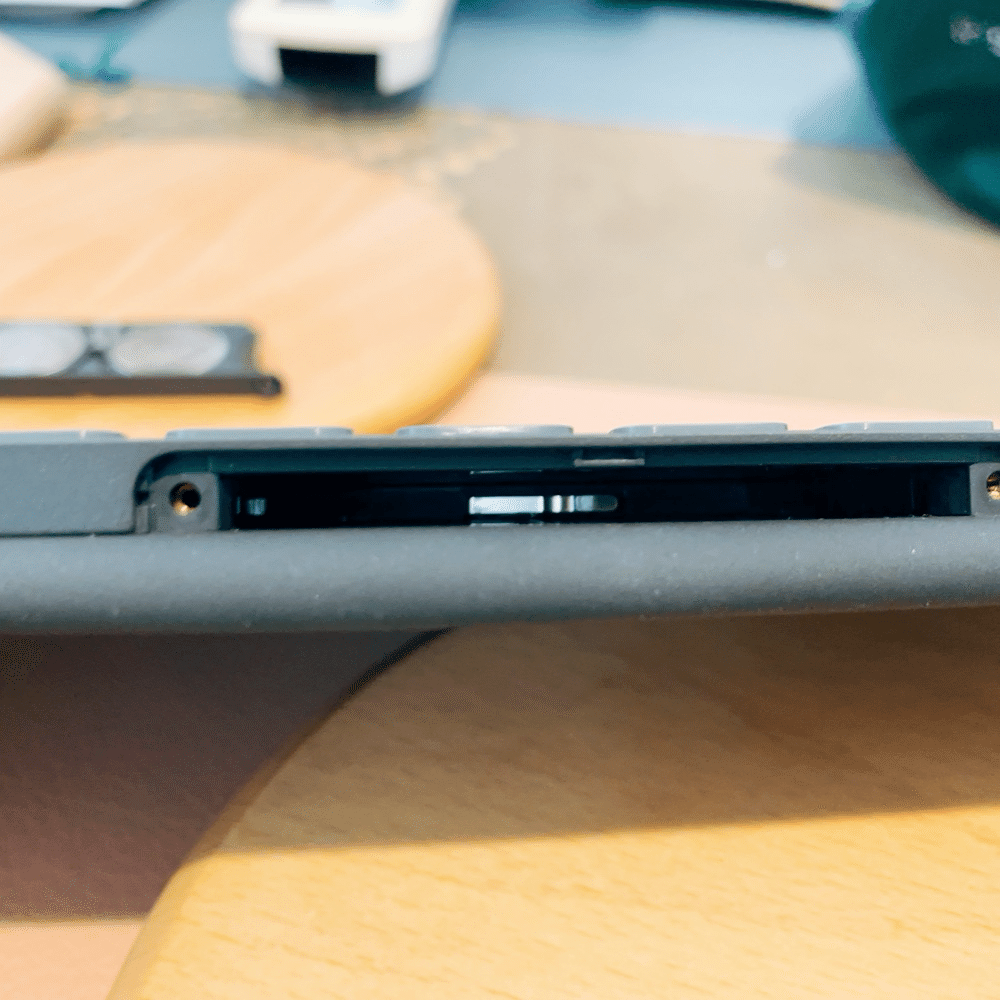 Logicool KEYS TO GO 2電池交換｜齋藤健二