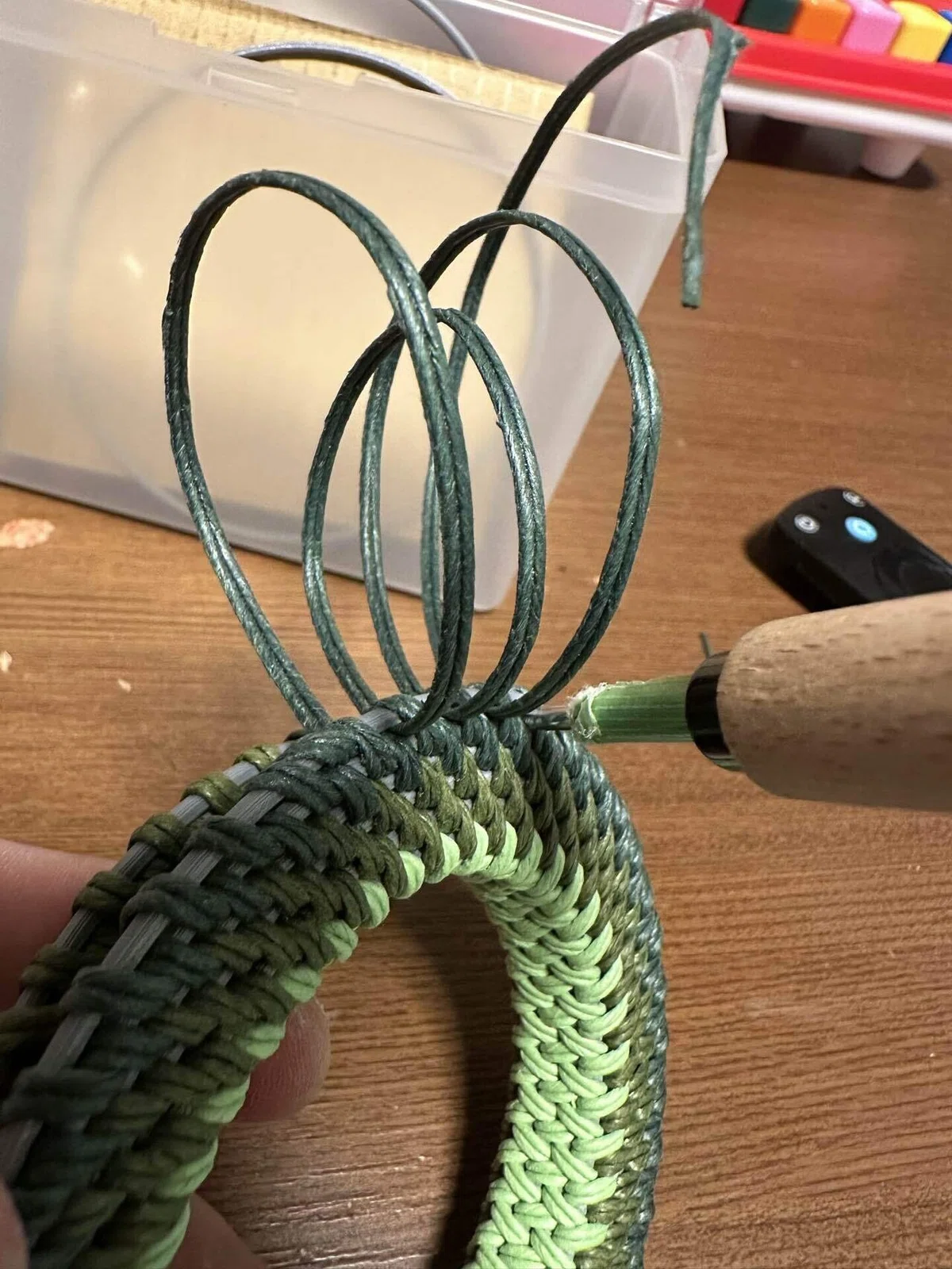 弓道 弦巻の作り方|まだら