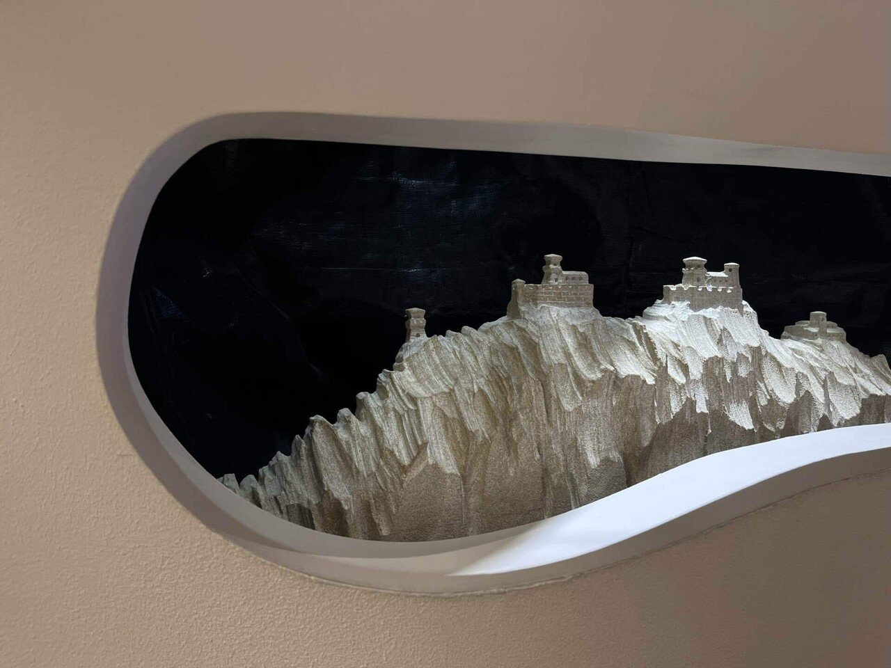 万博随一のオシャパビ、サンマリノ｜真夏の大阪・関西万博レポ｜じゃがたろ