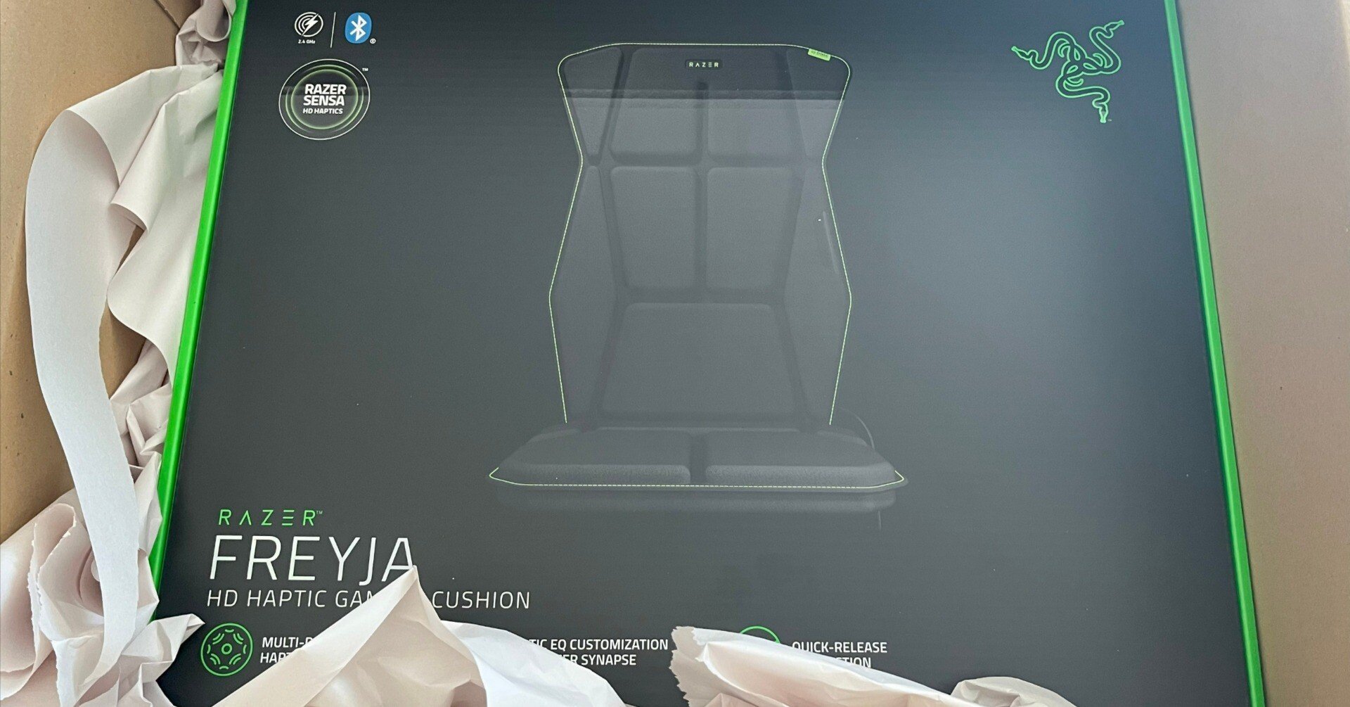 誰も買っていないRazer Freyjaを購入したら、たった3ヶ月で壊れたので 誰も買っていないRazer Freyjaを購入したら、たった3ヶ月で壊れたので