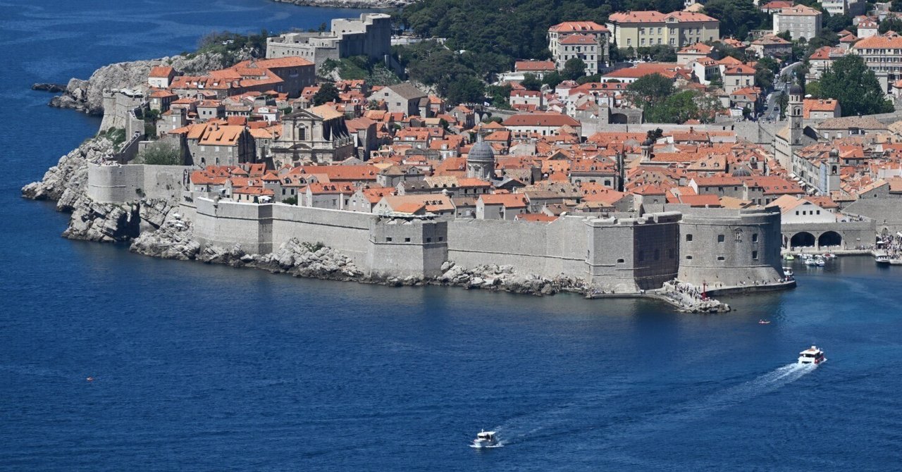 北欧　DUBROVNIK 宝石の様な風景画 北欧 DUBROVNIK 宝石の様な風景画
