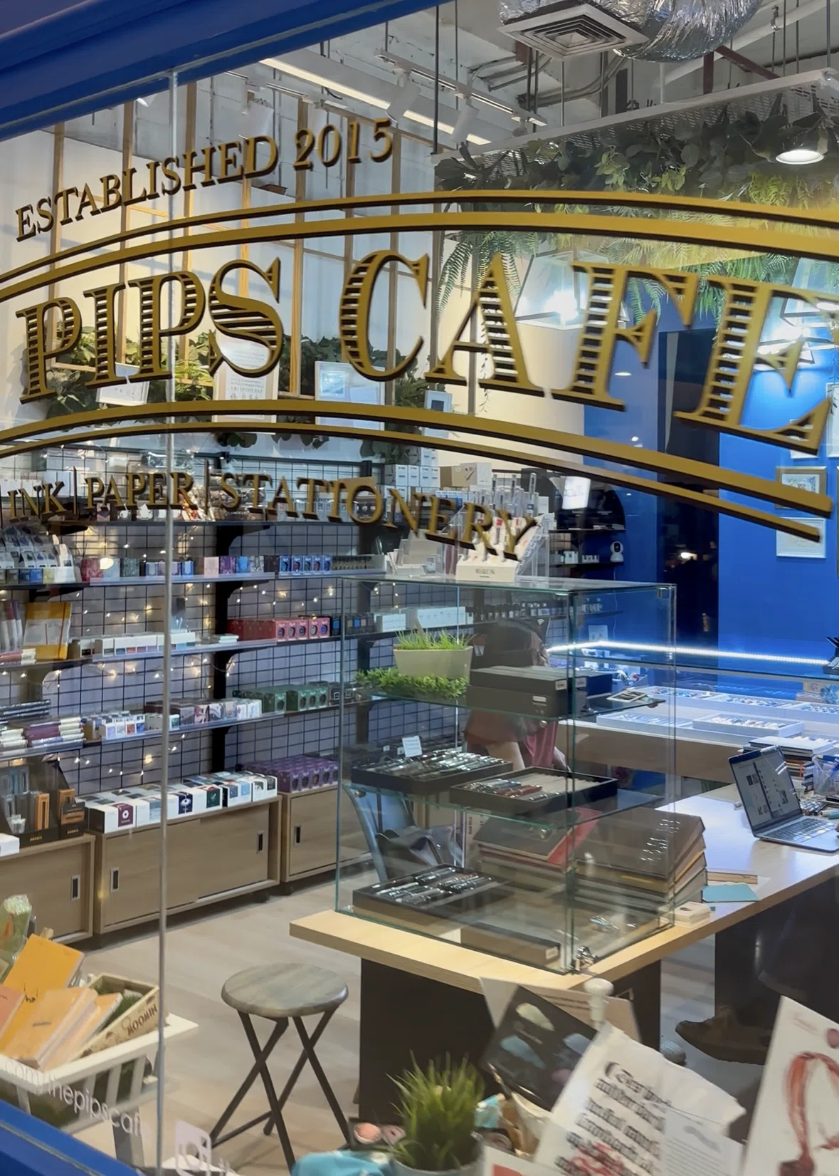 [The Pips Cafe] A specialty shop in Bangkok for fountain pen and ink ...