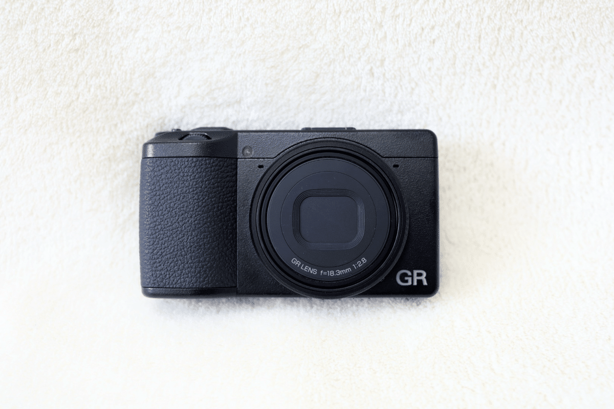 ★極上品★RICOH GR Ⅲ　ショット数3314回 カメラの八百富｜RICOH リコー GR III X が新発売 !!! 本日より