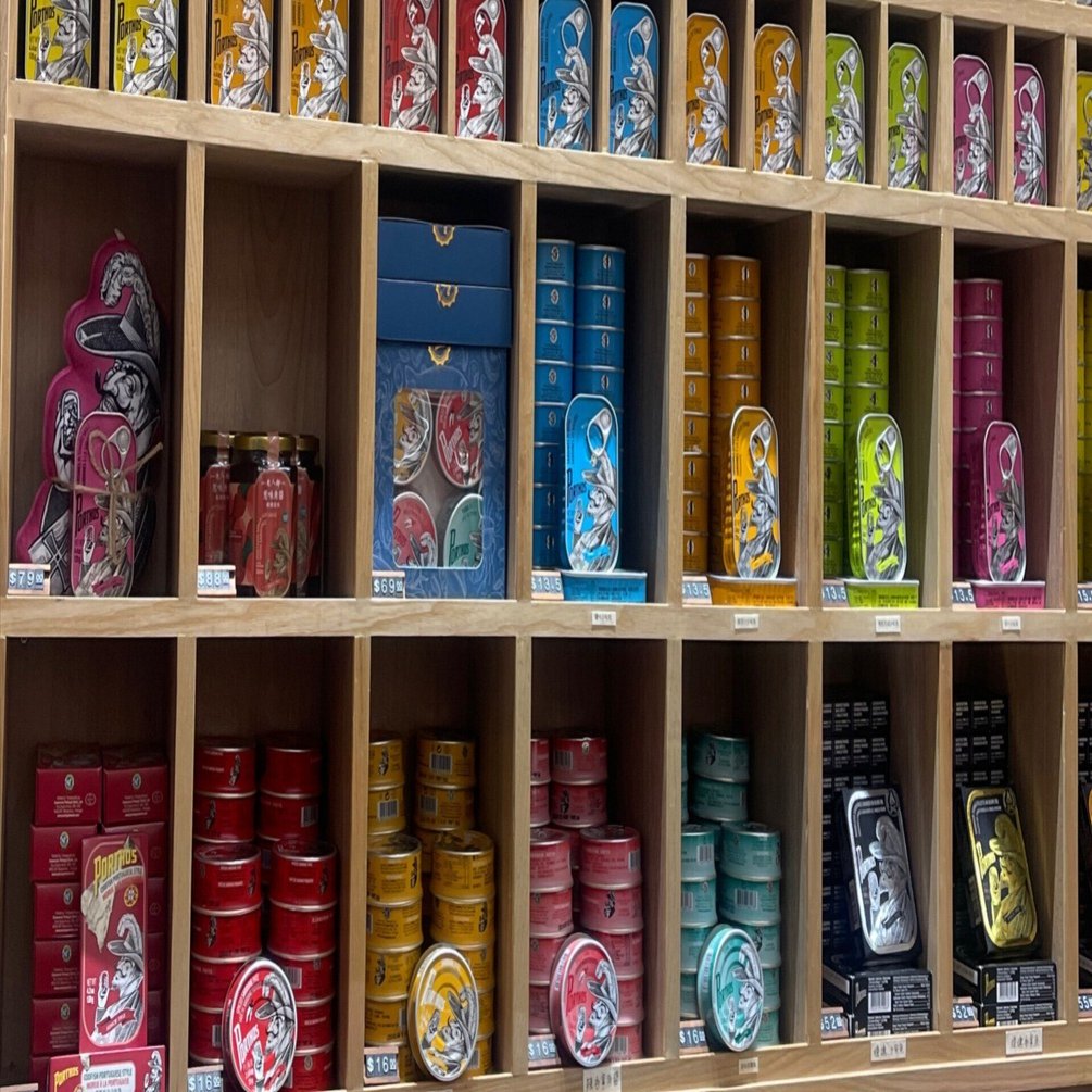 マカオ　3点　2セット マカオのお土産オイルサーディン専門店PORTHOS老人牌～マカオガイド椿