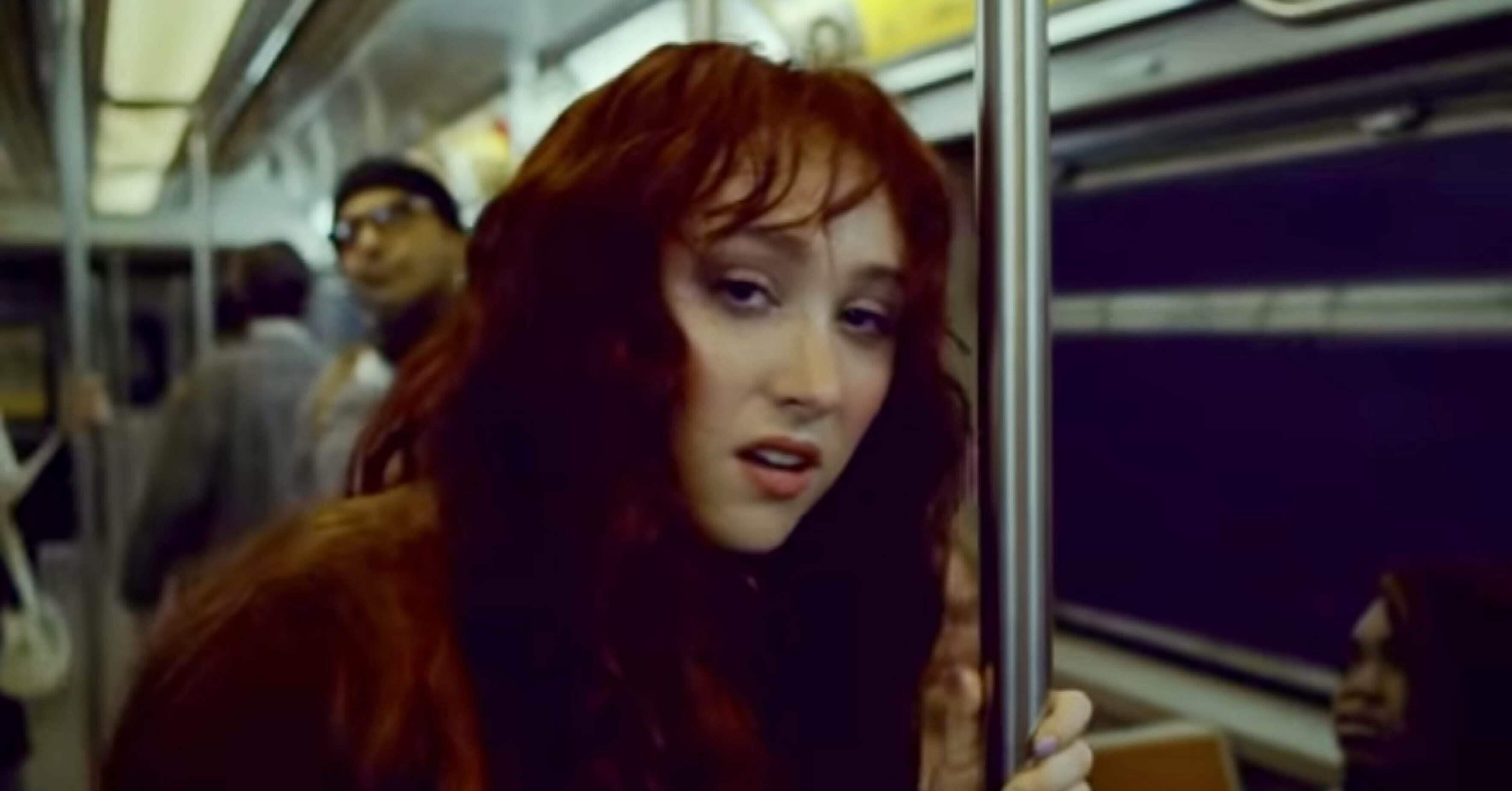 my playlist]'The Subway' チャペル・ローン Chappell Roan｜羊と月