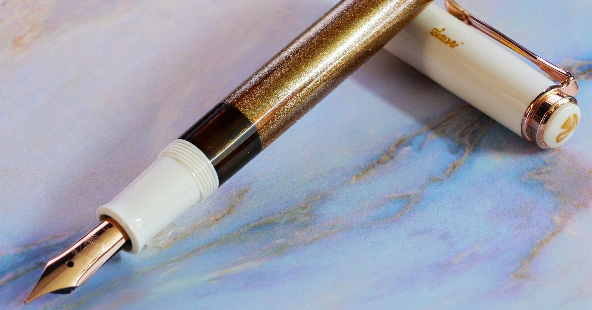 妻に贈る美しきペリカン：Pelikan Classic M200 Copper Rose Gold
