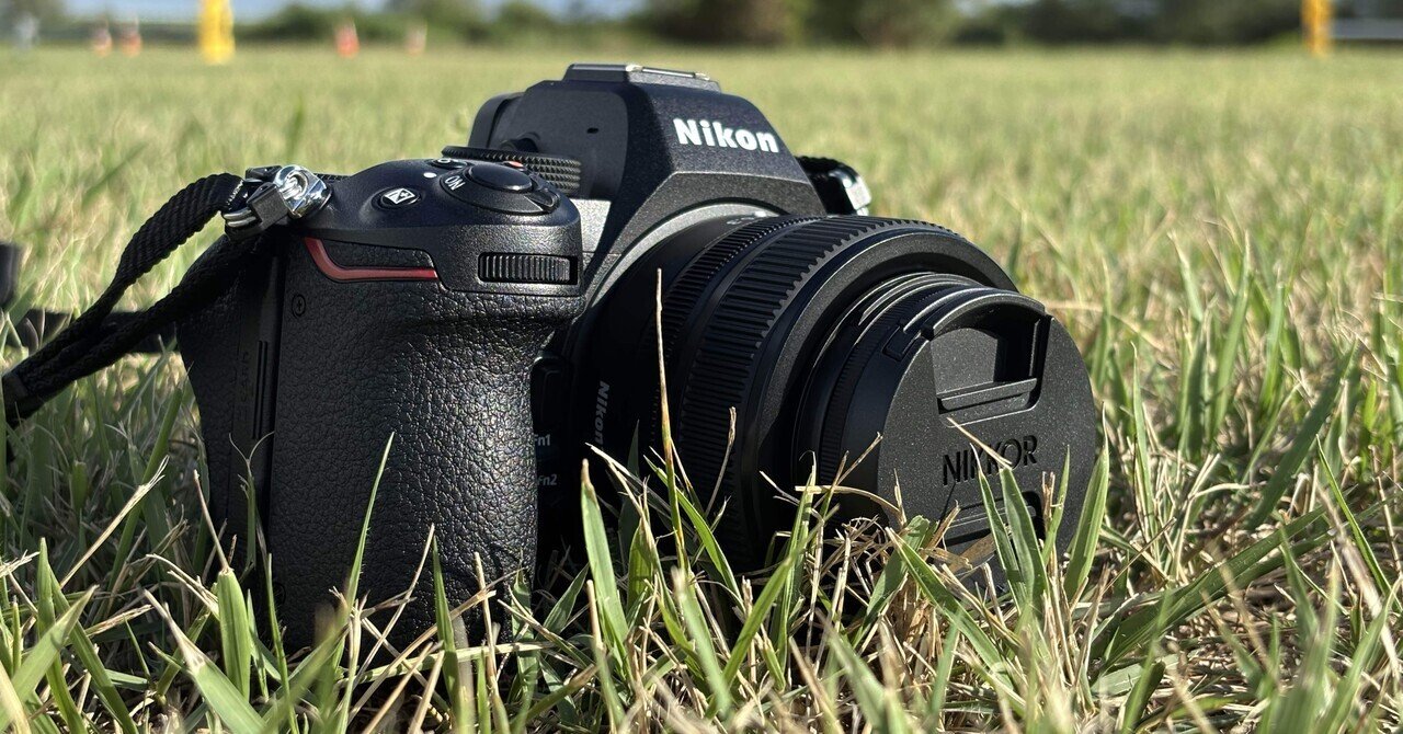 ボディのみ　美品✨Nikon D3400 デジタル一眼レフカメラ　　初心者 Amazon | Nikon デジタル一眼レフカメラ D3400 ボディー レッド