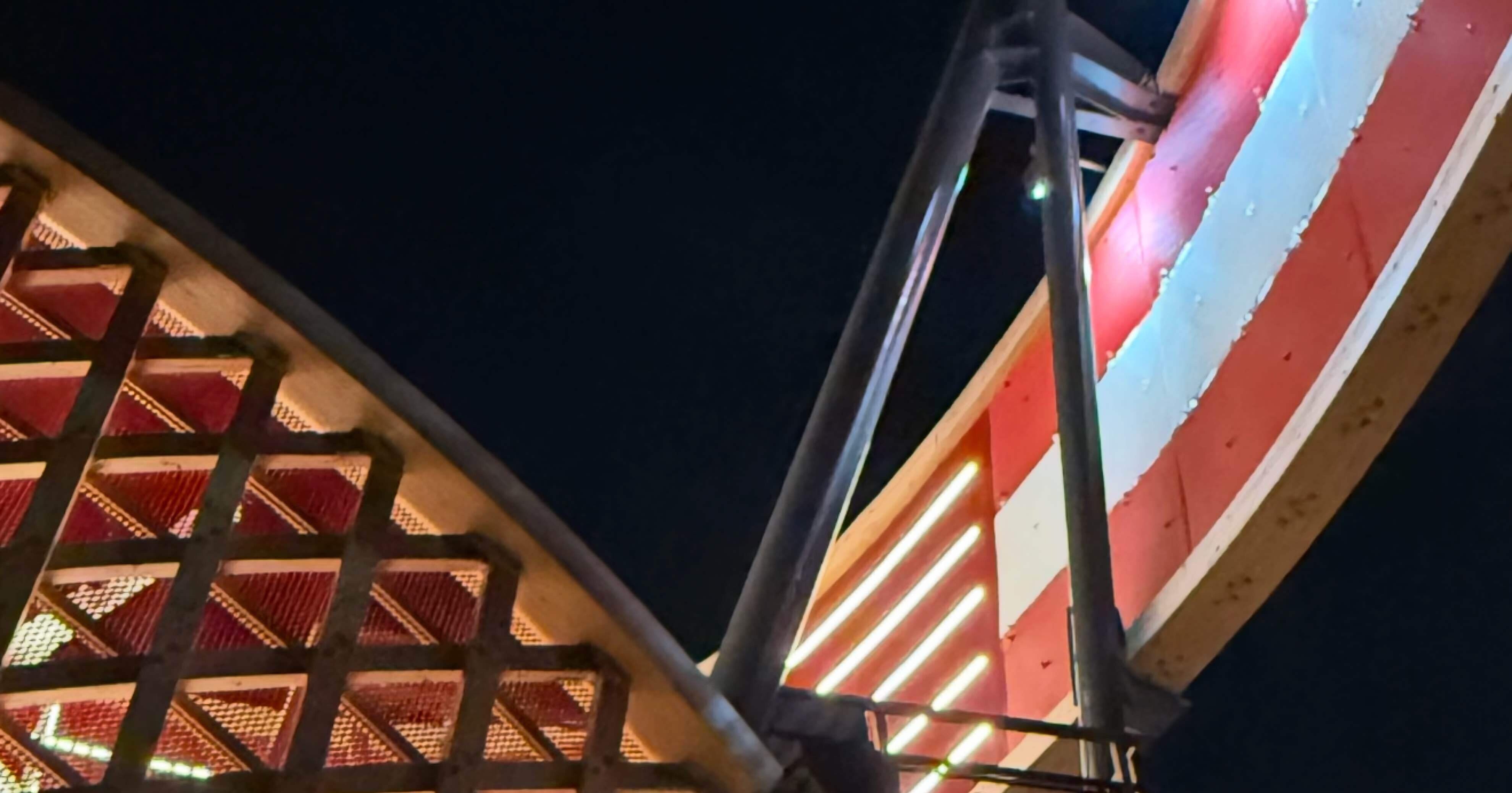 EXPO 2025 『オーストリア共和国』 軽やかに踊る五線譜が