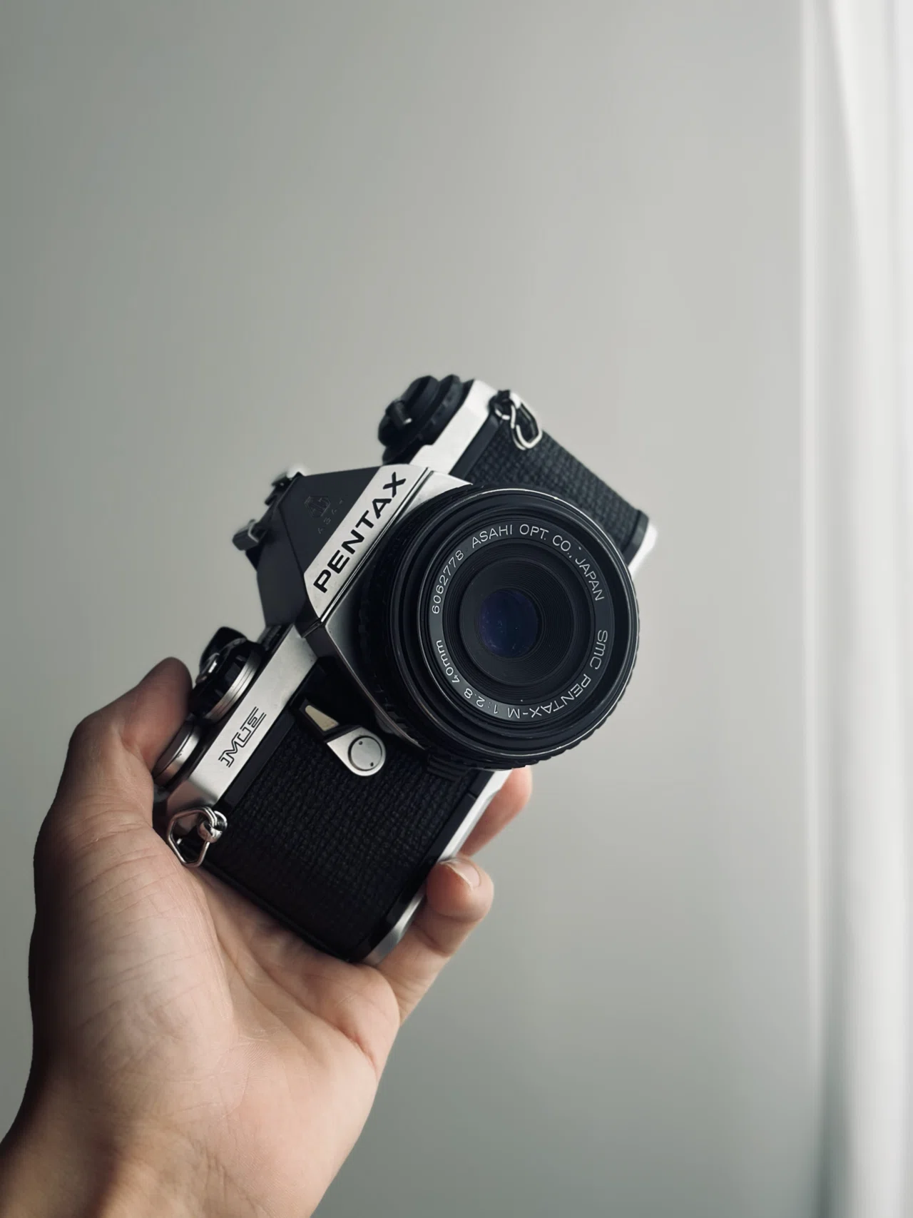 身につけて街に出かけたくなるパンケーキレンズ｜SMC PENTAX-M 40mm F2