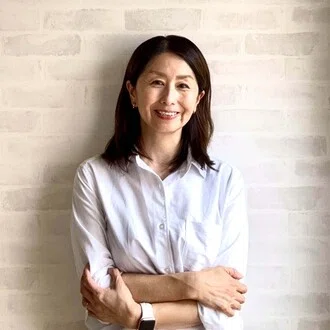 Nagi｜ヨガ数秘学セッション＆講座 (Nagi Yoga Numerology 主宰）