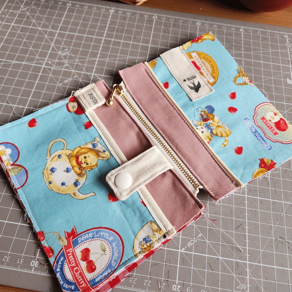 ハンドメイド ミニポーチ hq720.jpg?sqp=-
