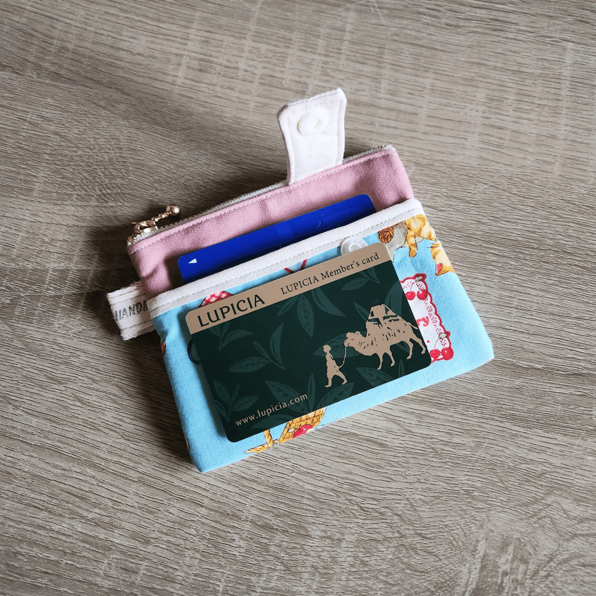 「あーにゃ」　ハンドメイド　タペストリー　（ポケット付き） あーにゃ」 ハンドメイド タペストリー （ポケット付き） SPY×FAMILY