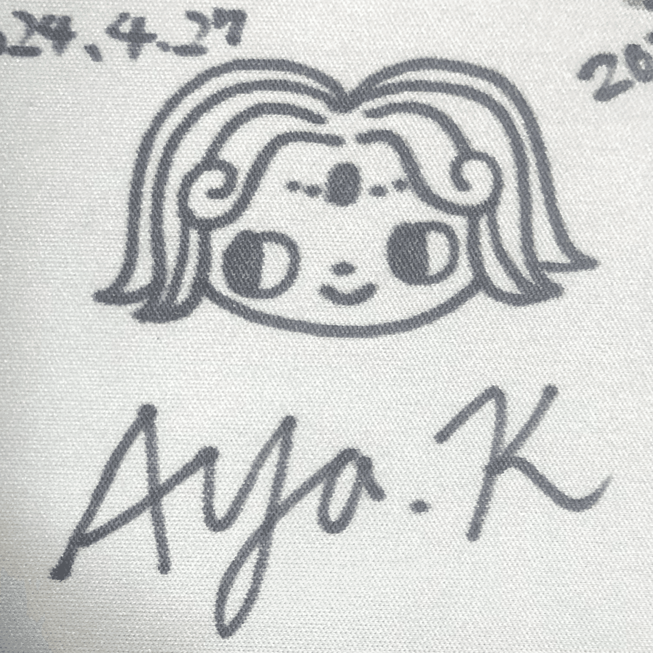 プレイマットにサインを集めた話｜イツキ