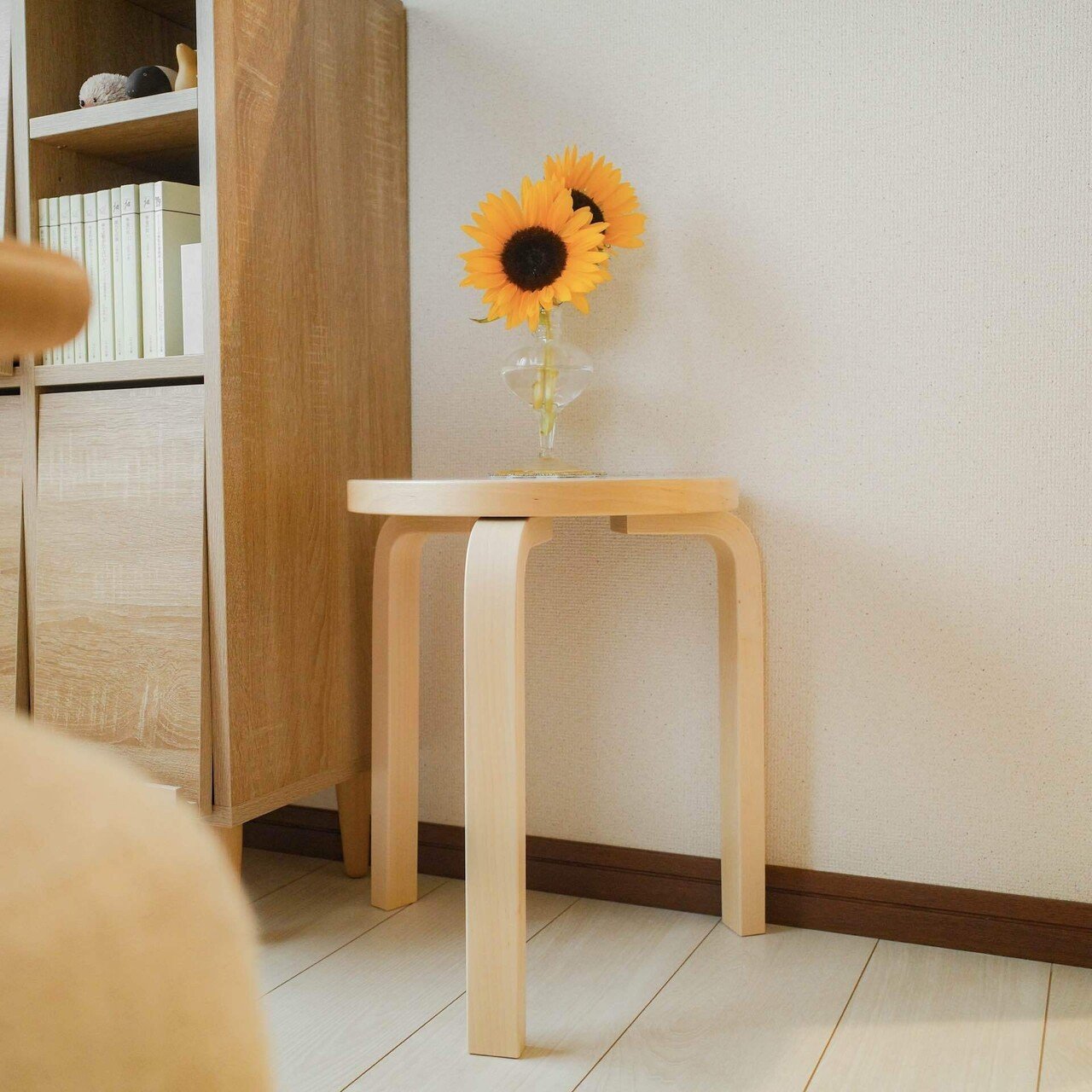 新品！スツール カリモク家具やアルテック好きな方へ。