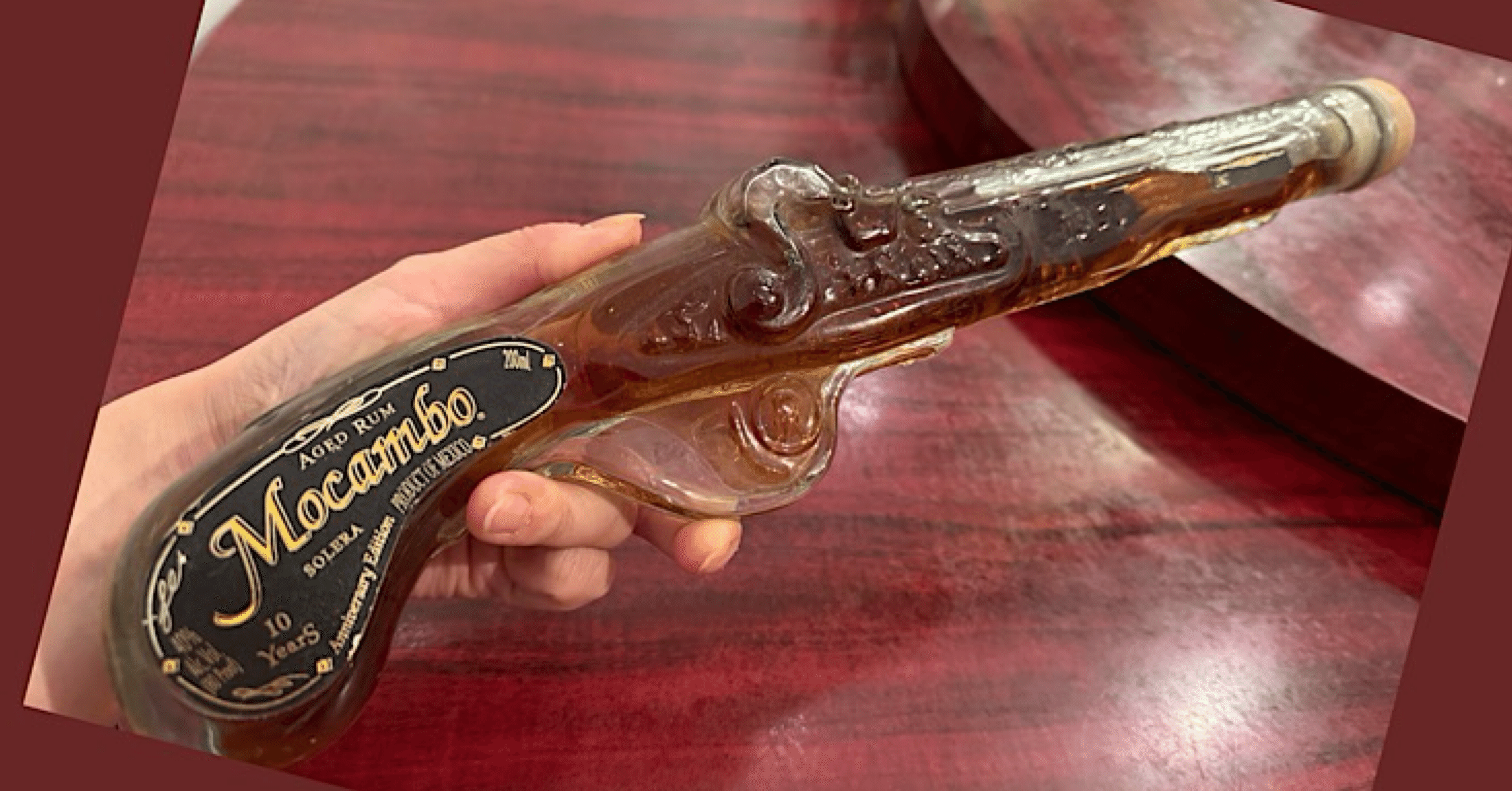 ピストル型のボトル｜水谷禎子（みずたにさちこ）