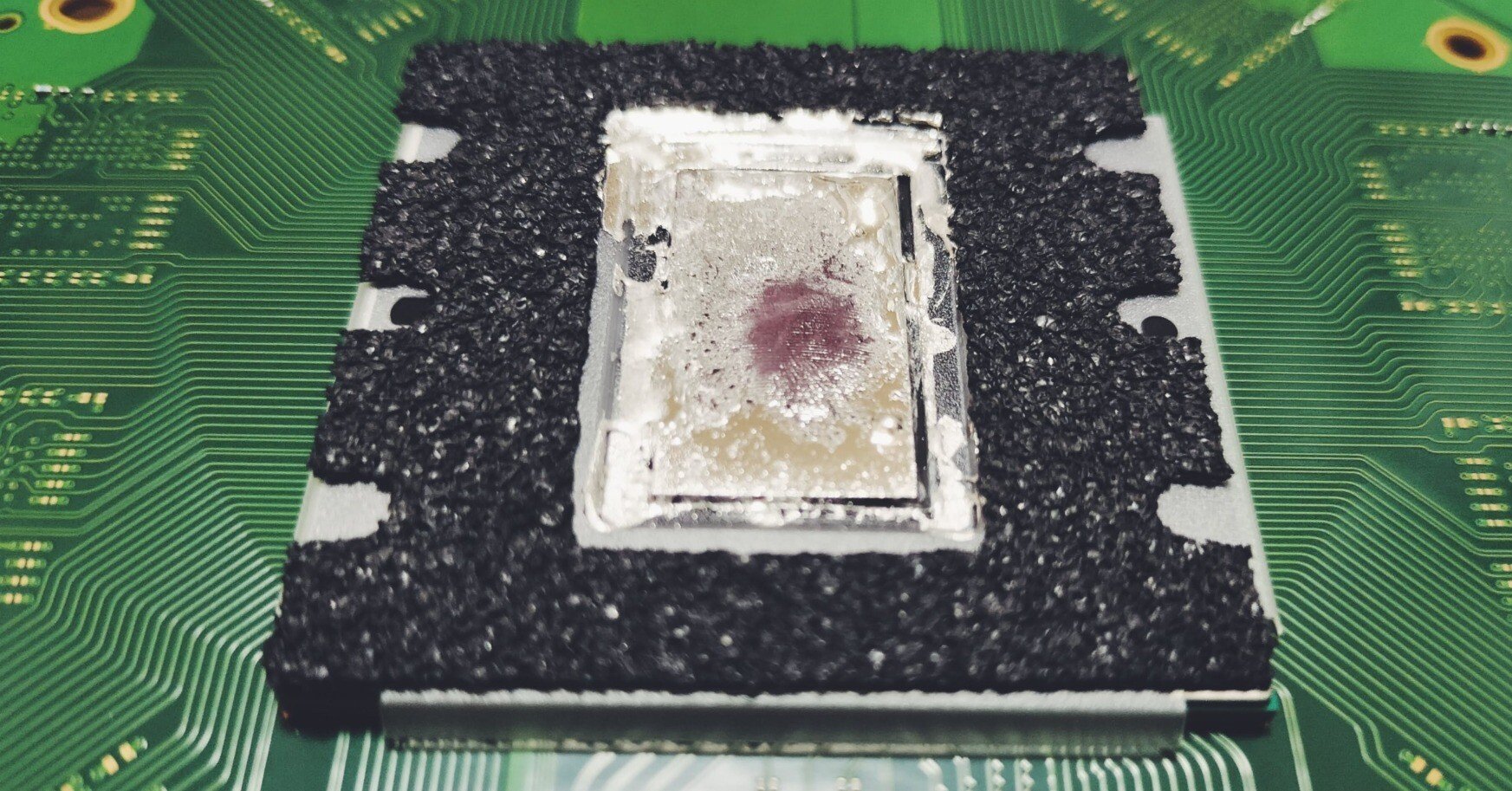 熱暴走するPS5をCPUグリスで修理」｜firedfly