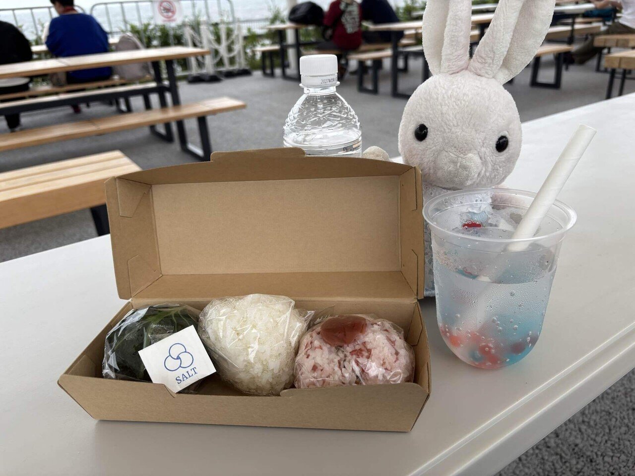 本日の万博メシ(塩二郎様とこみゃく様)｜はるかとうさ