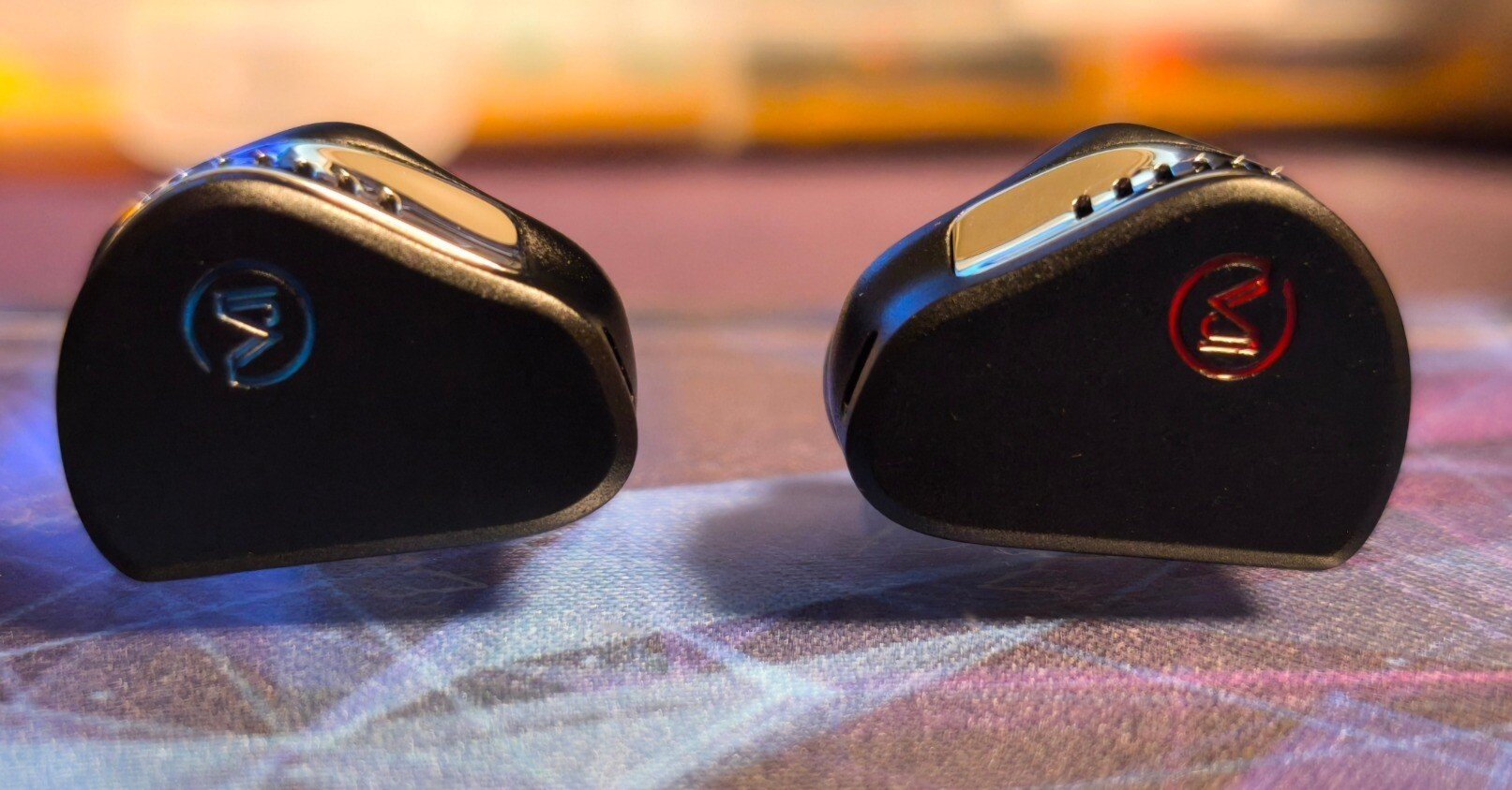 CVJ × R2E3 Medusa Dark Night Edition レビュー｜音のいろえんぴつ